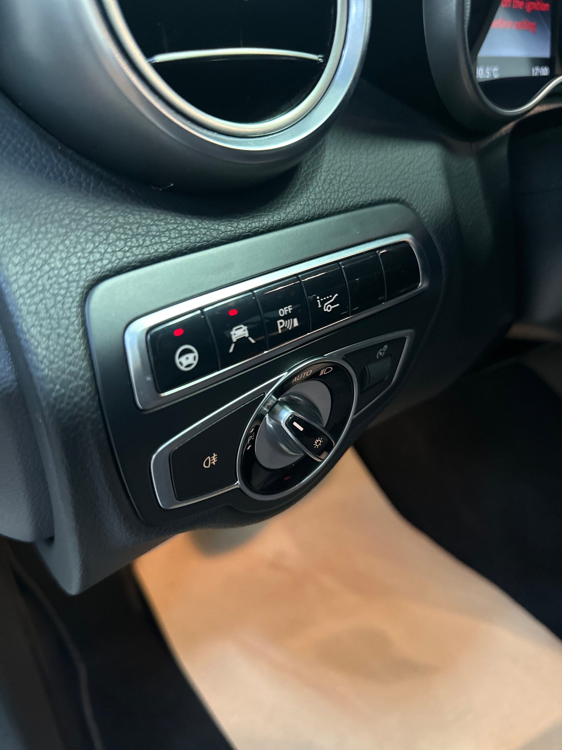 MERCEDES-BENZ C 350 e 7G-Tronic-image-15