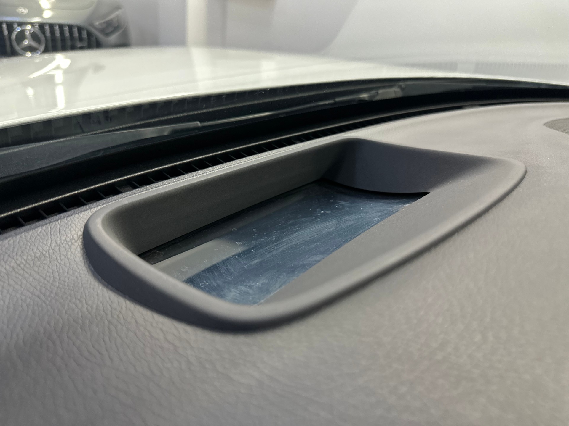 MERCEDES-BENZ C 350 e 7G-Tronic-image-17