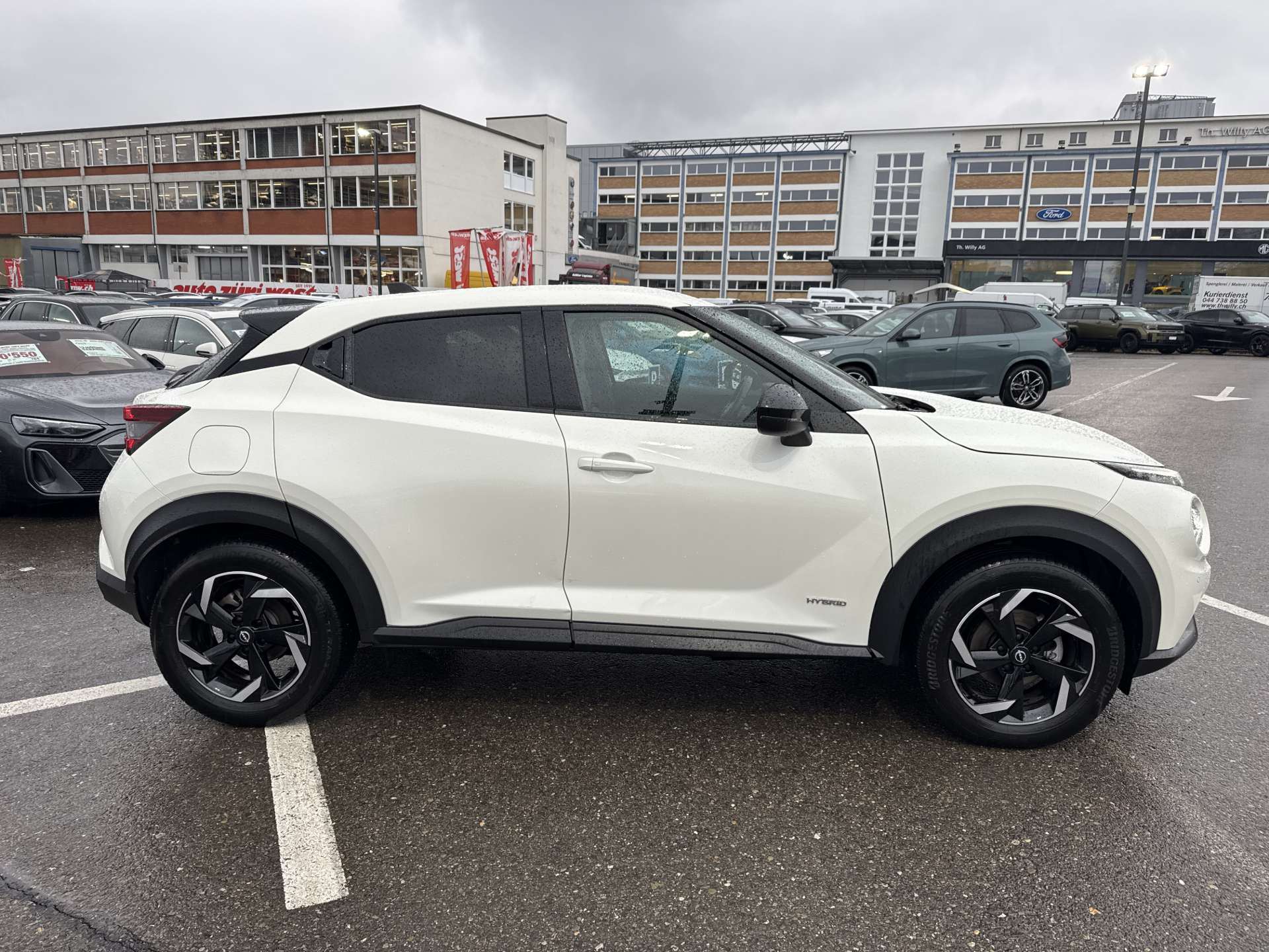 NISSAN Juke 1.6 FHEV Hybrid N-Connecta Automat-image-10