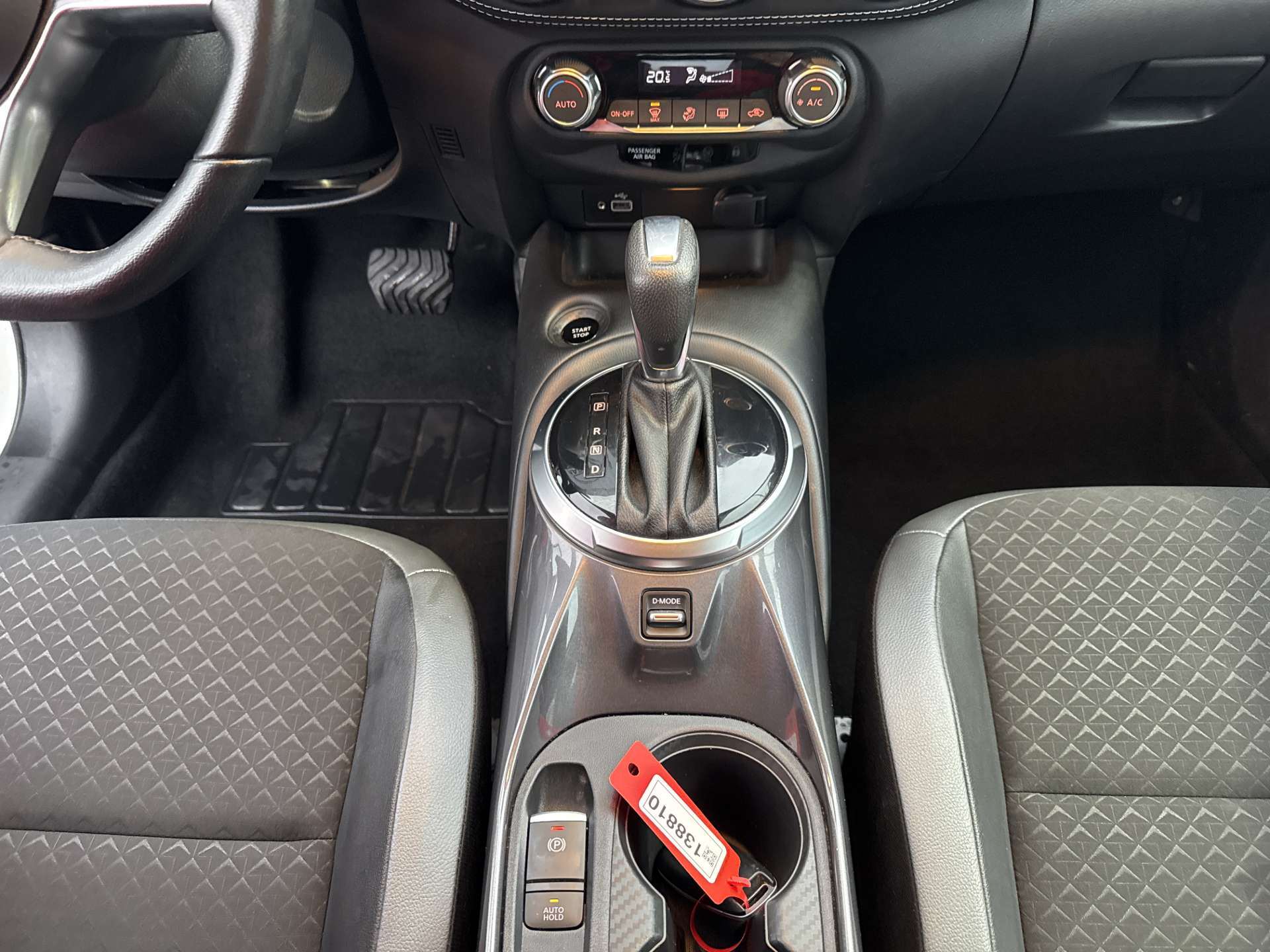 NISSAN Juke 1.6 FHEV Hybrid N-Connecta Automat-image-11