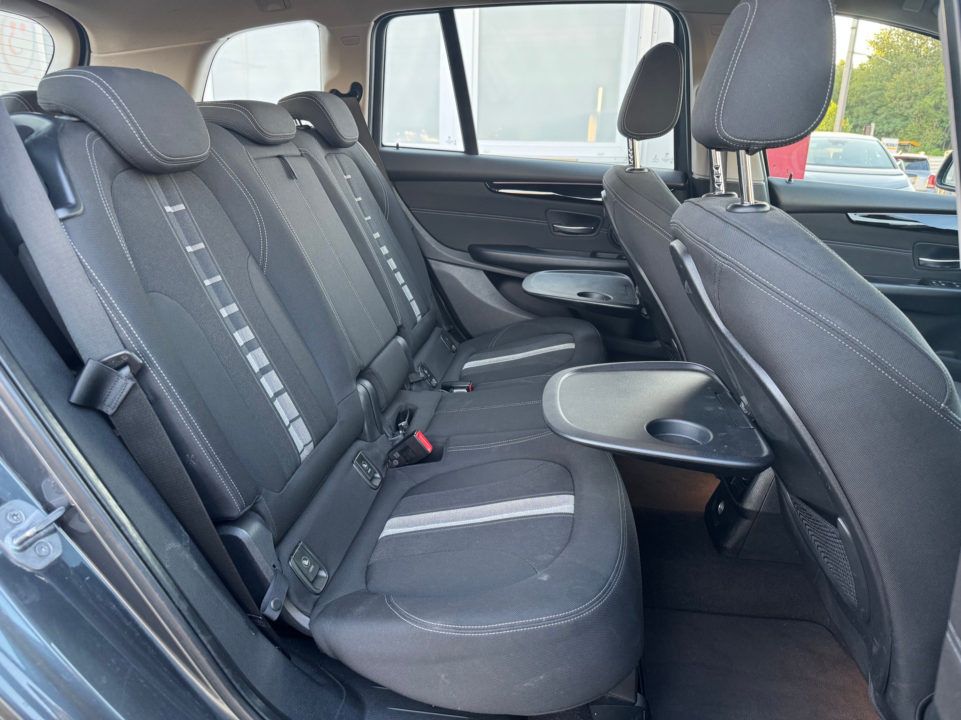 BMW 220i Gran Tourer Sport Line Steptronic-image-7