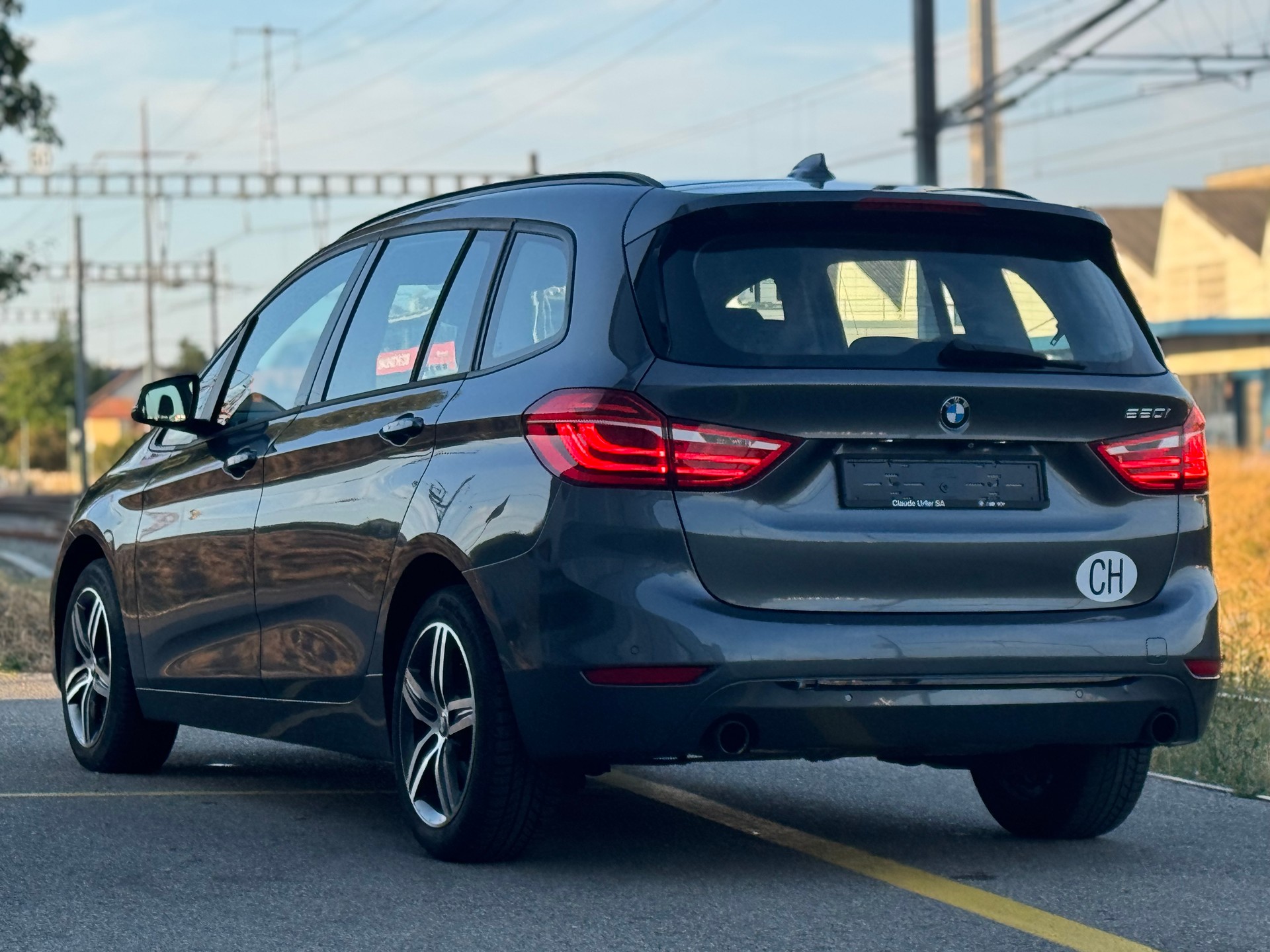 BMW 220i Gran Tourer Sport Line Steptronic-image-3