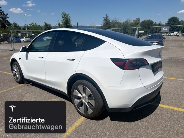 TESLA Model Y Long Range AWD-image-6