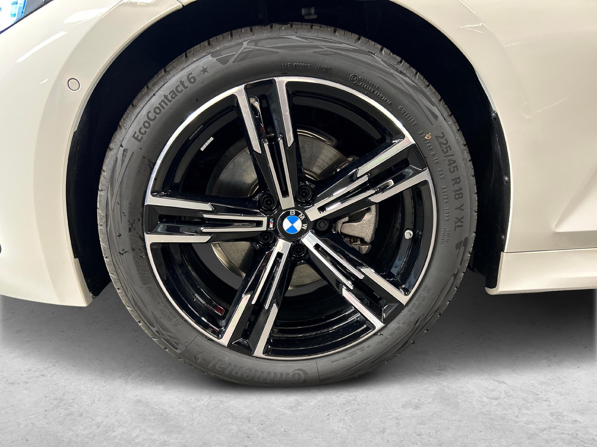 BMW 320d xDrive SAG Touring-image-10