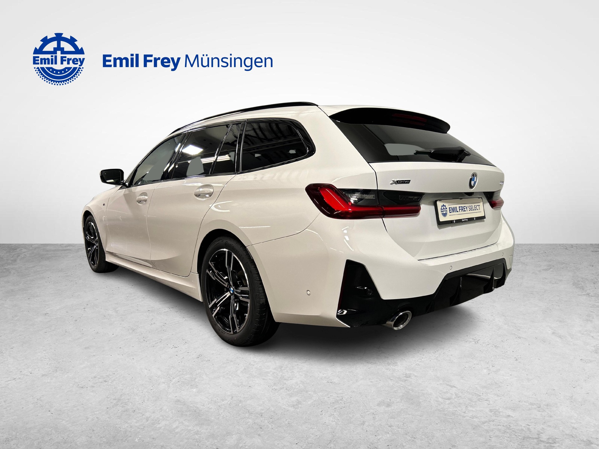 BMW 320d xDrive SAG Touring-image-9
