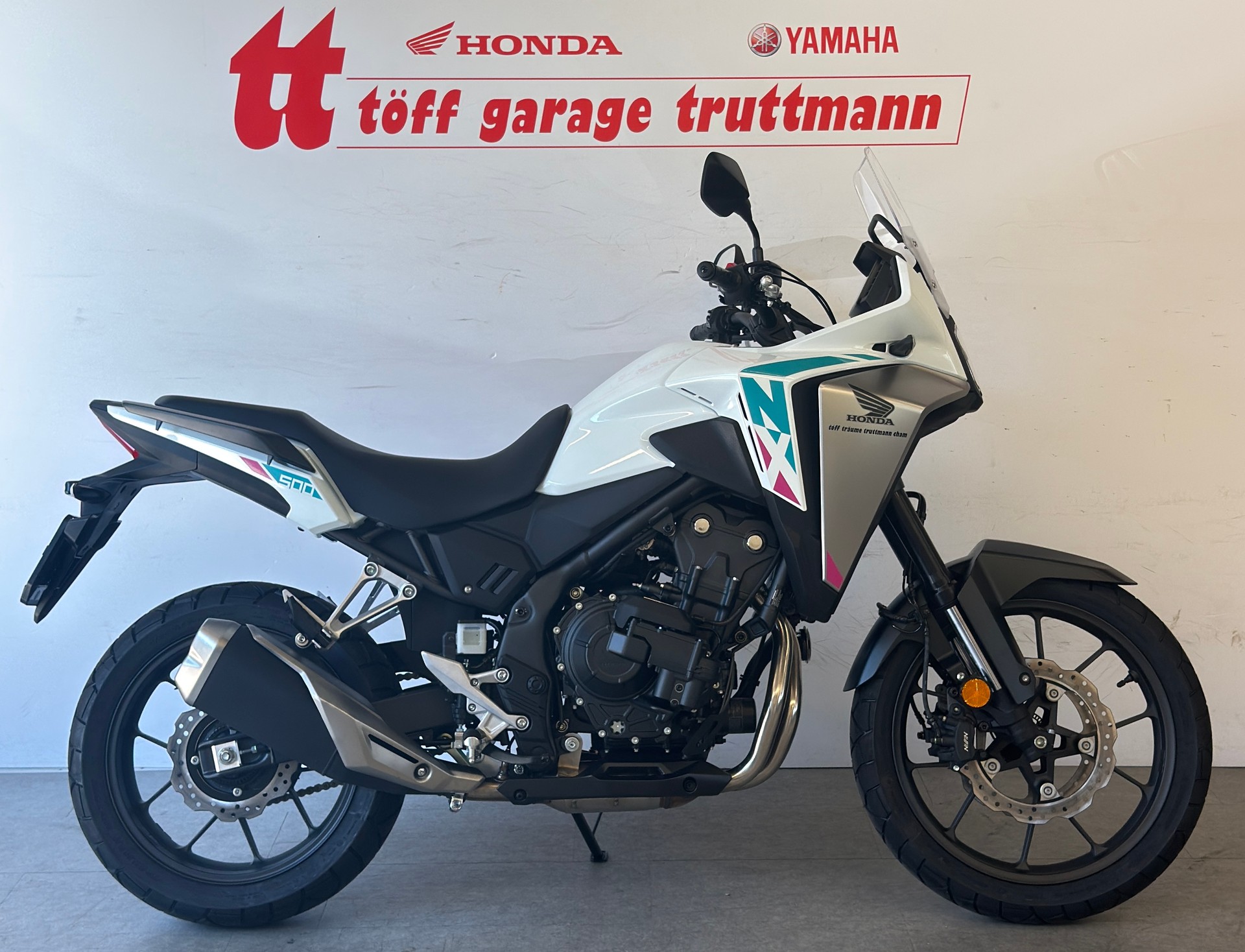 HONDA NX500 E-Clutch
