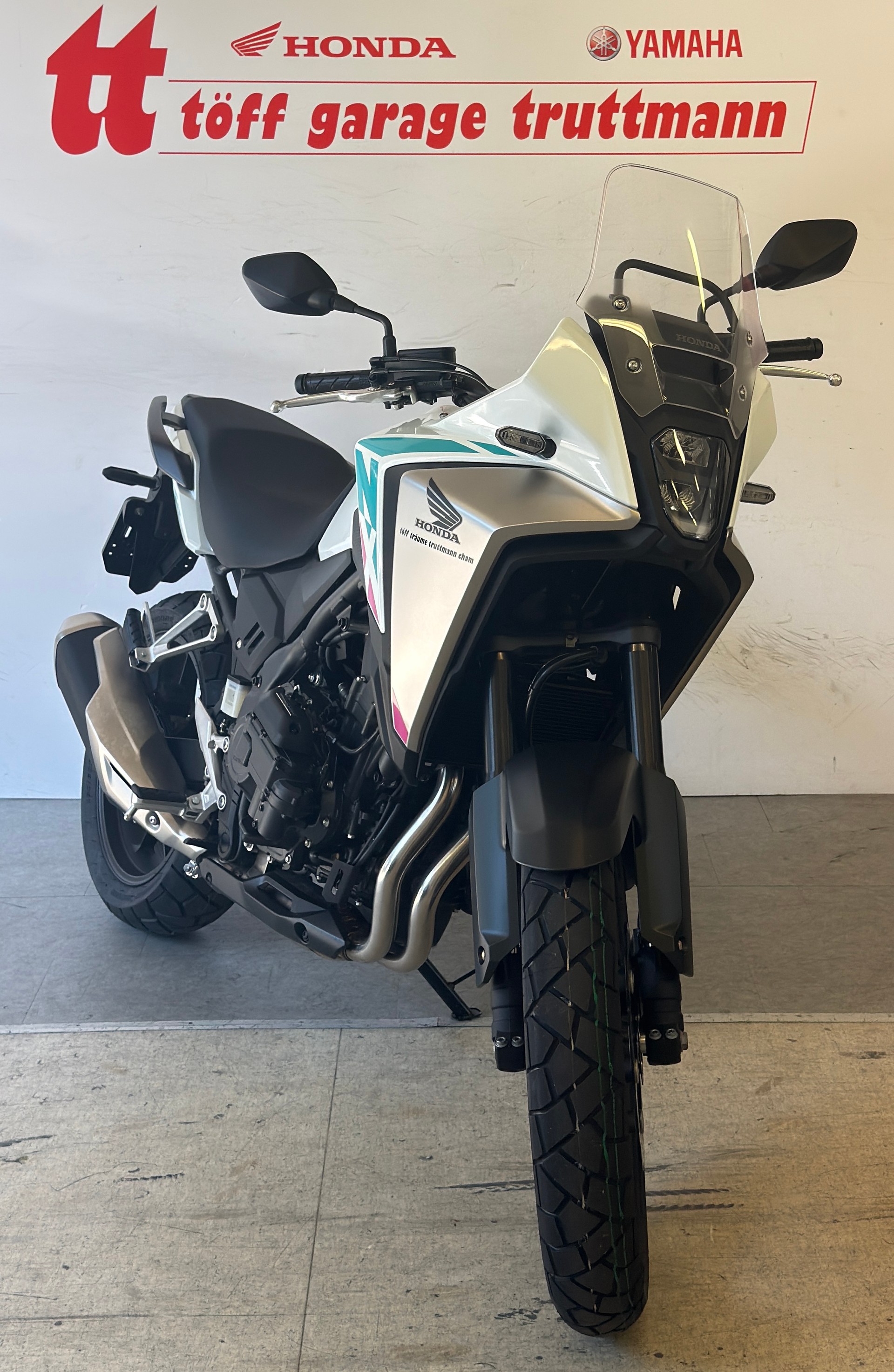 HONDA NX500 E-Clutch-showroom-element-2
