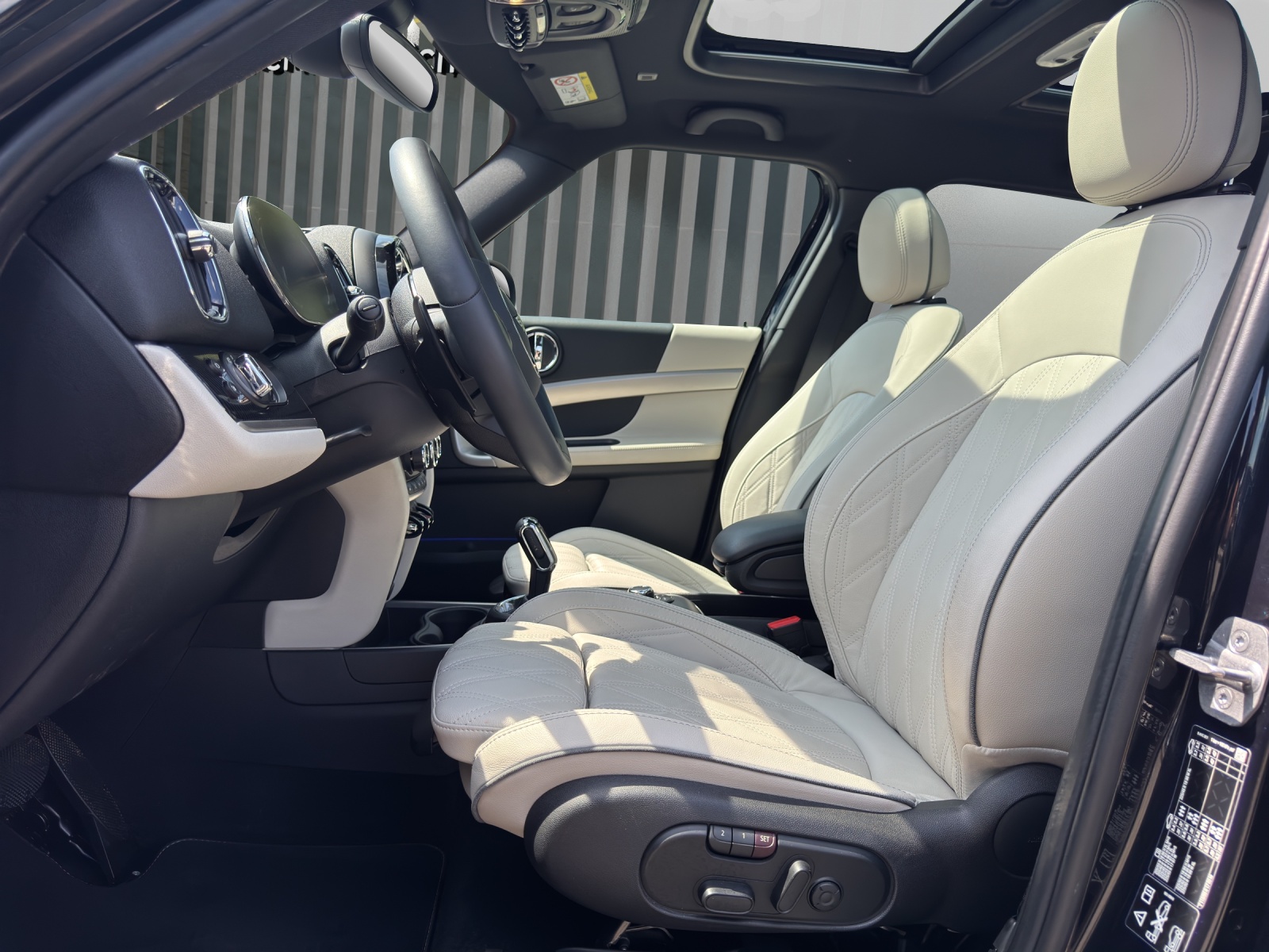 MINI Countryman F60 2.0i Cooper ALL4 MINI YOURS TRIM II-image-17