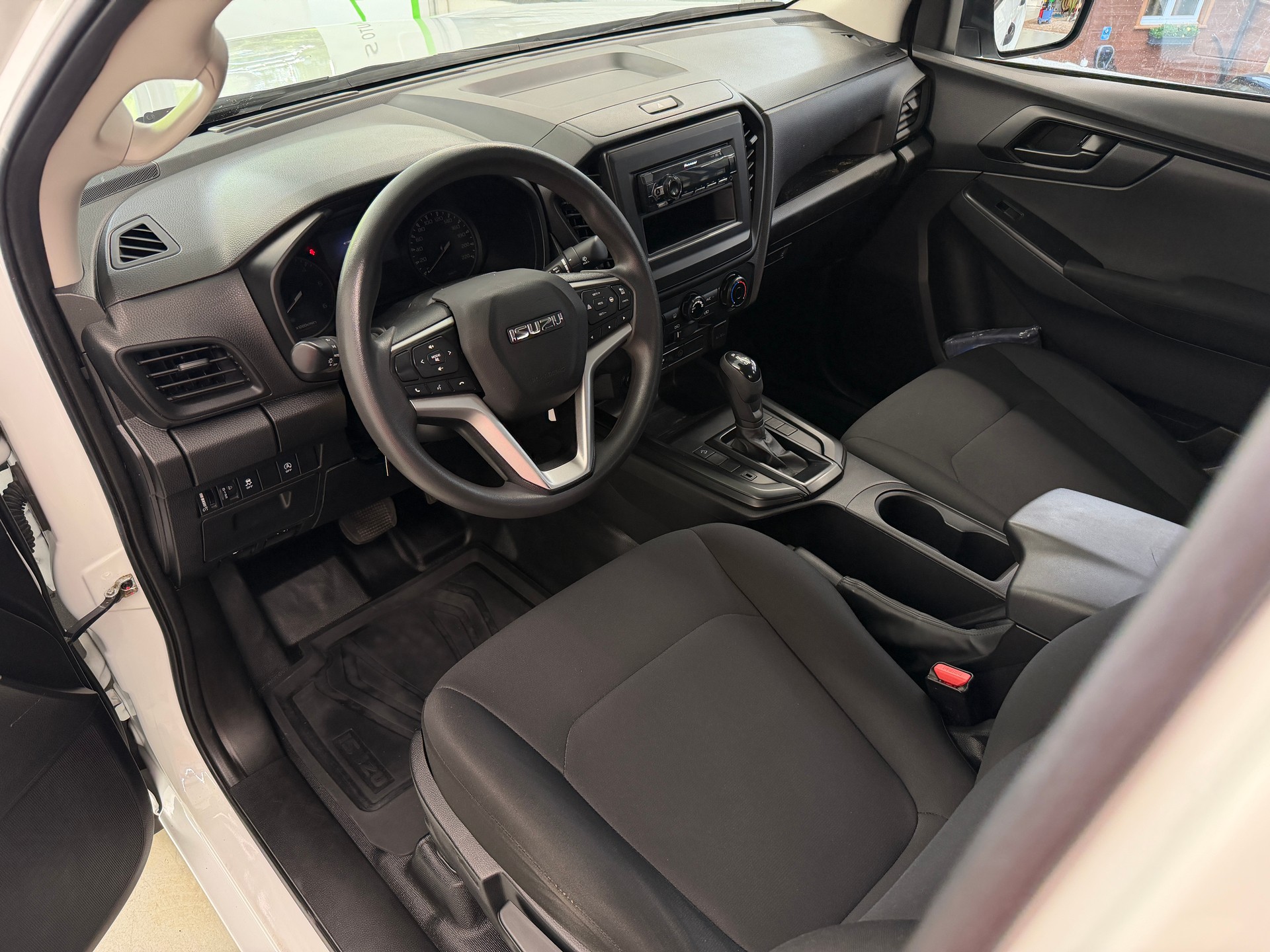 ISUZU D-MAX 1.9 CrewCab N60B 4x4 AT-image-11