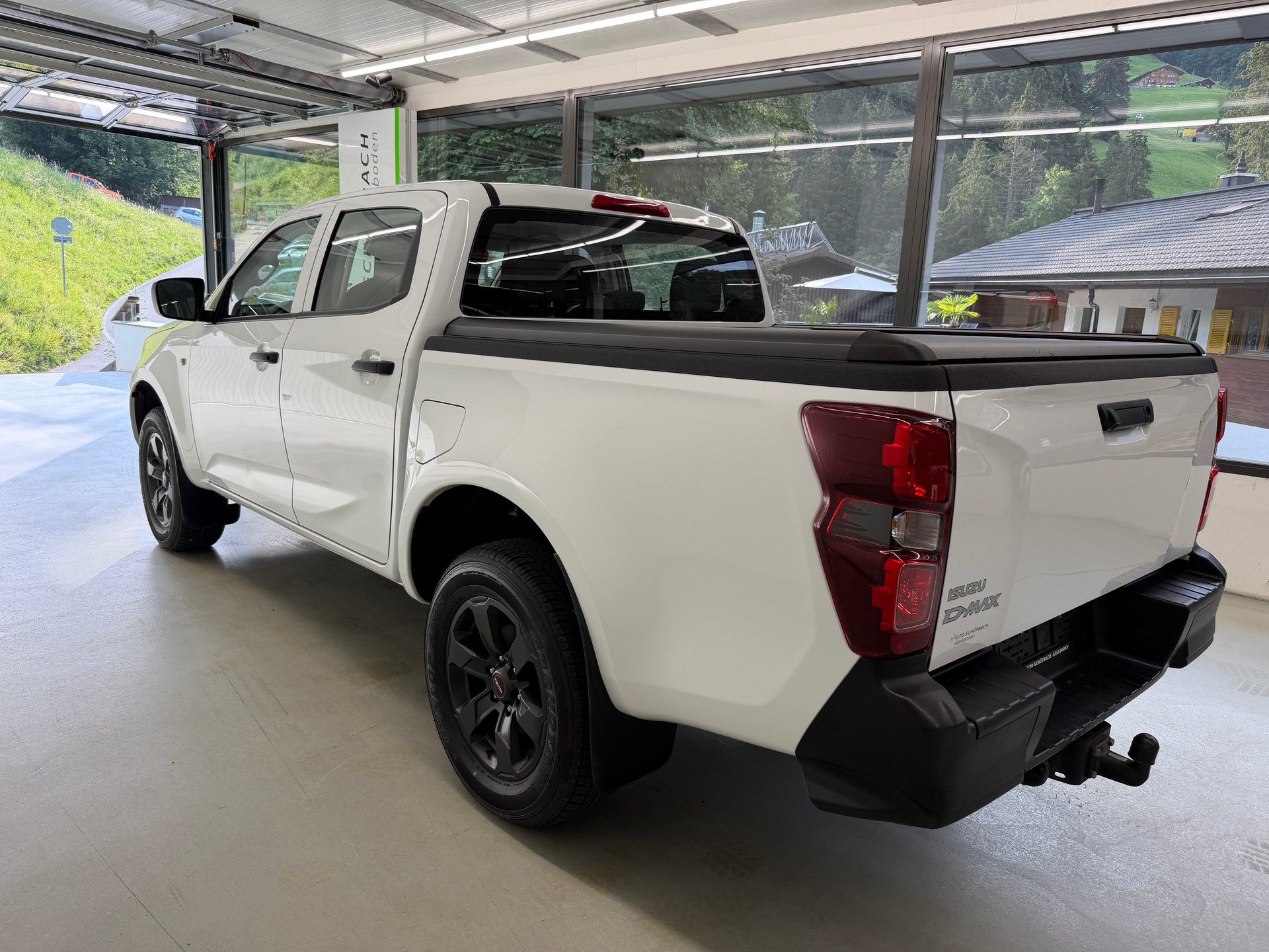 ISUZU D-MAX 1.9 CrewCab N60B 4x4 AT-image-7