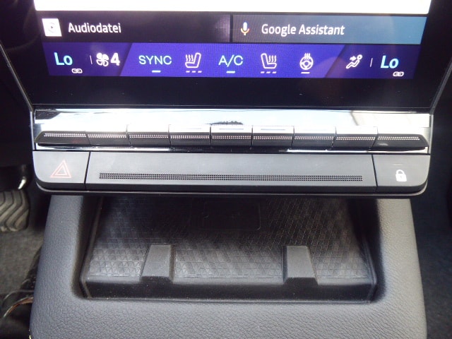 RENAULT Mégane E-TECH EV60 Iconic-image-9