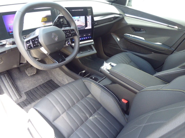 RENAULT Mégane E-TECH EV60 Iconic-image-4