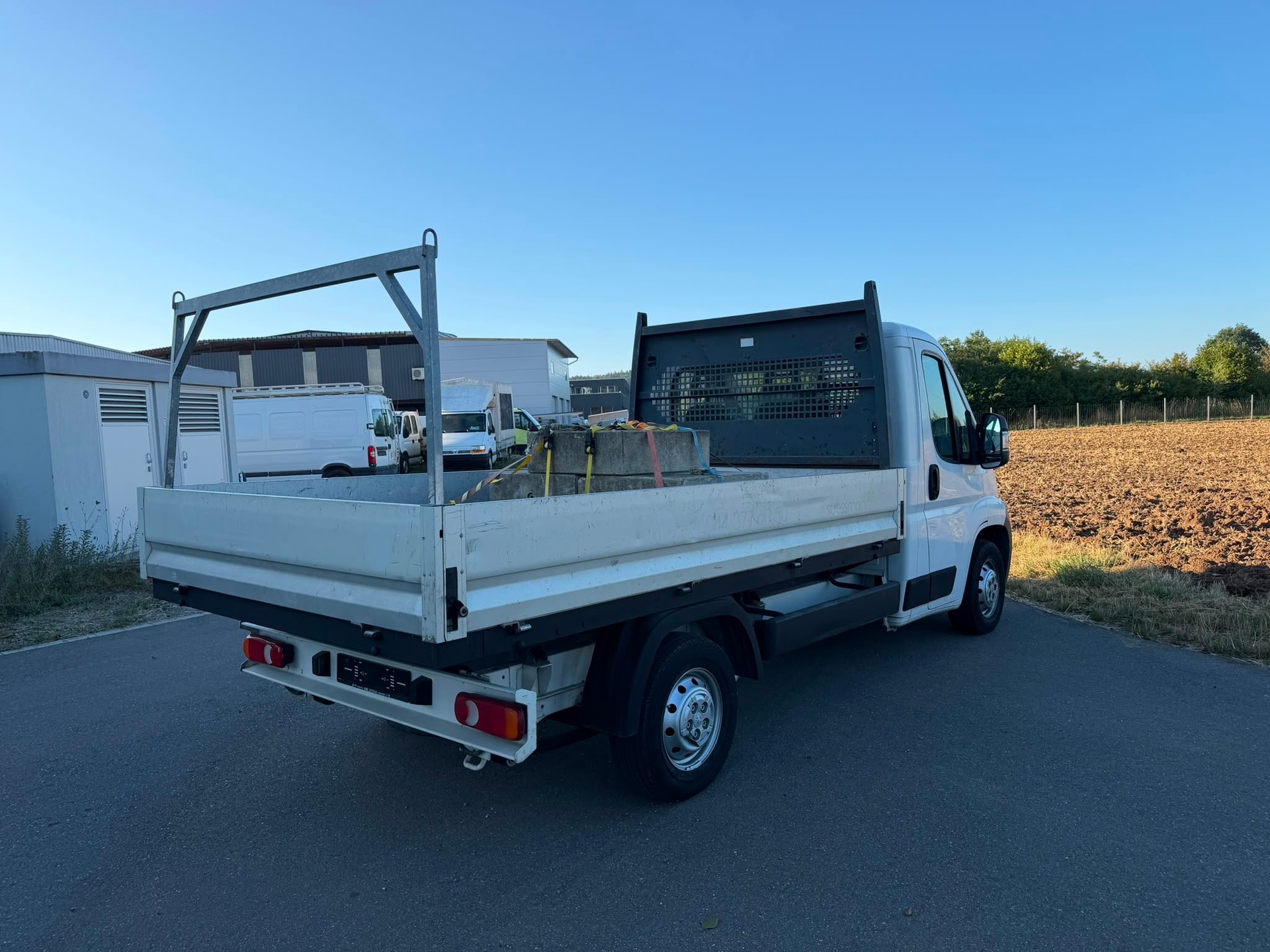 PEUGEOT Boxer 335-130 BC-image-3