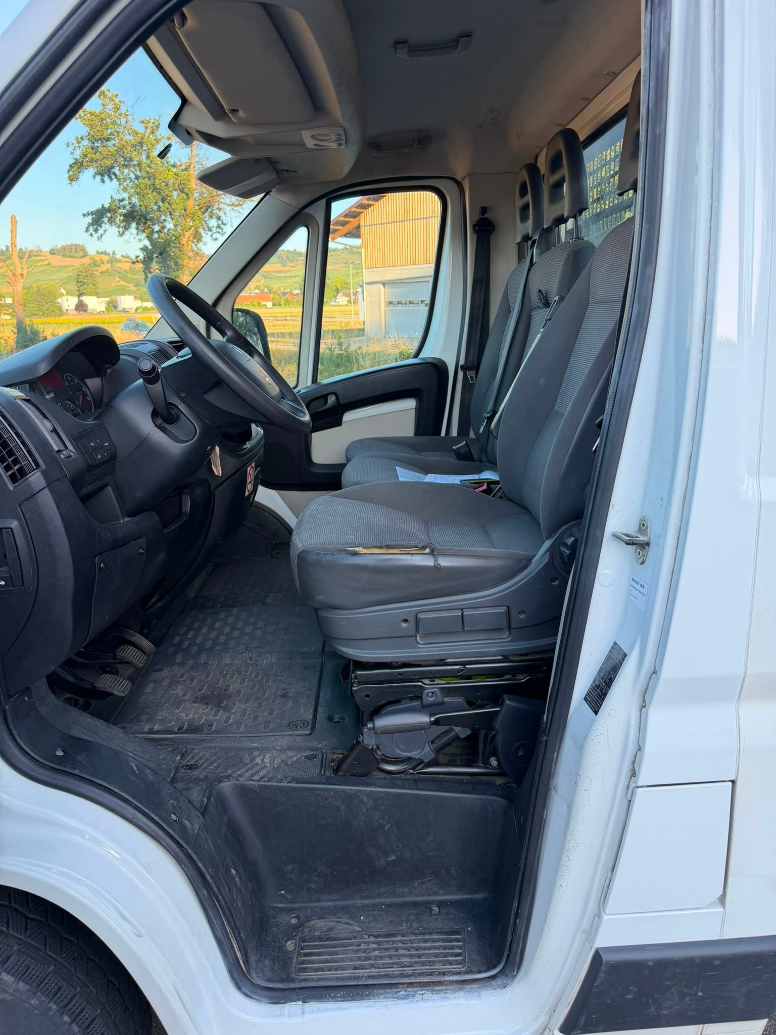 PEUGEOT Boxer 335-130 BC-image-8