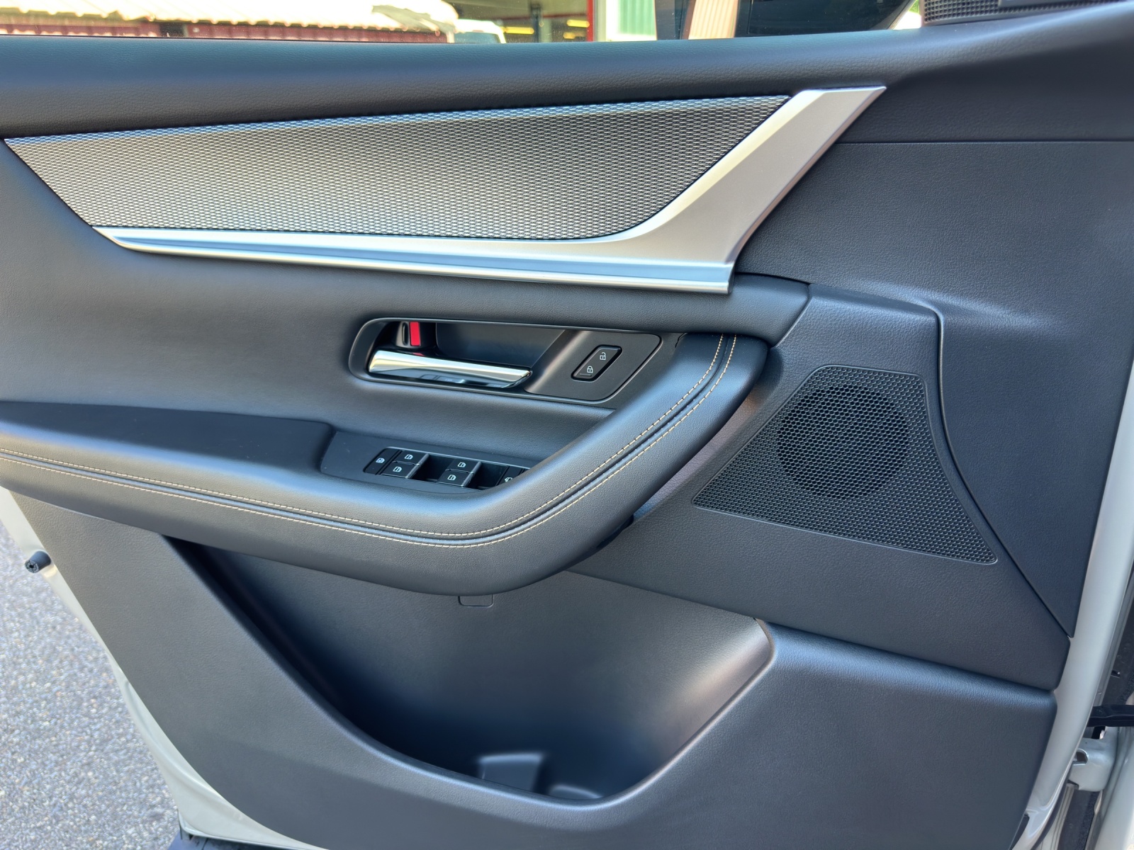 MAZDA CX-60 e-Skyactiv PHEV 327 AWD Homura-image-16