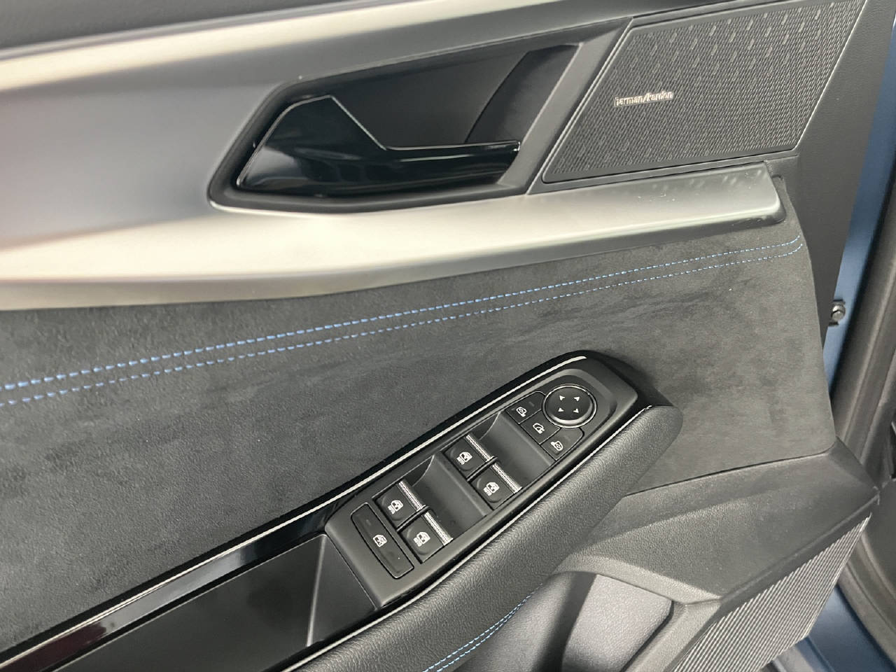 RENAULT Austral 1.2 E-Tech esprit Alpine-image-13