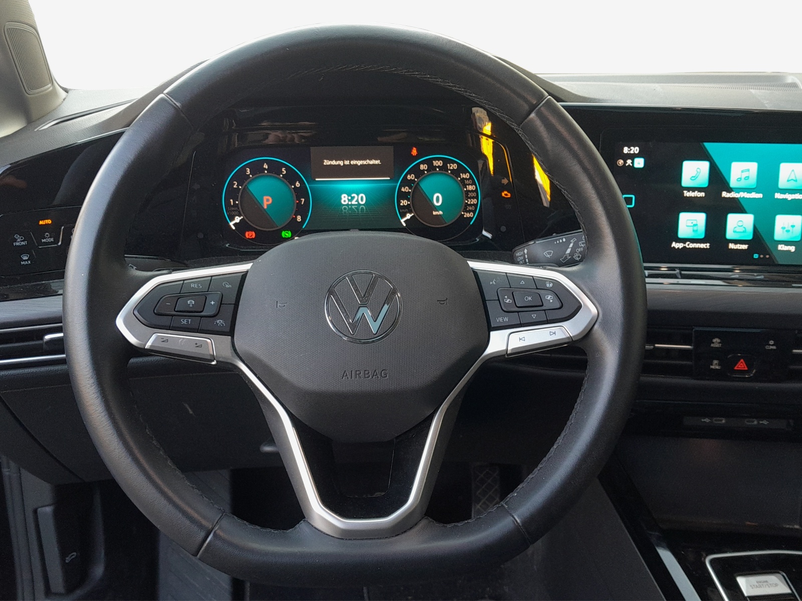 VW Golf Variant 1.5 eTSI mHEV Style-image-9