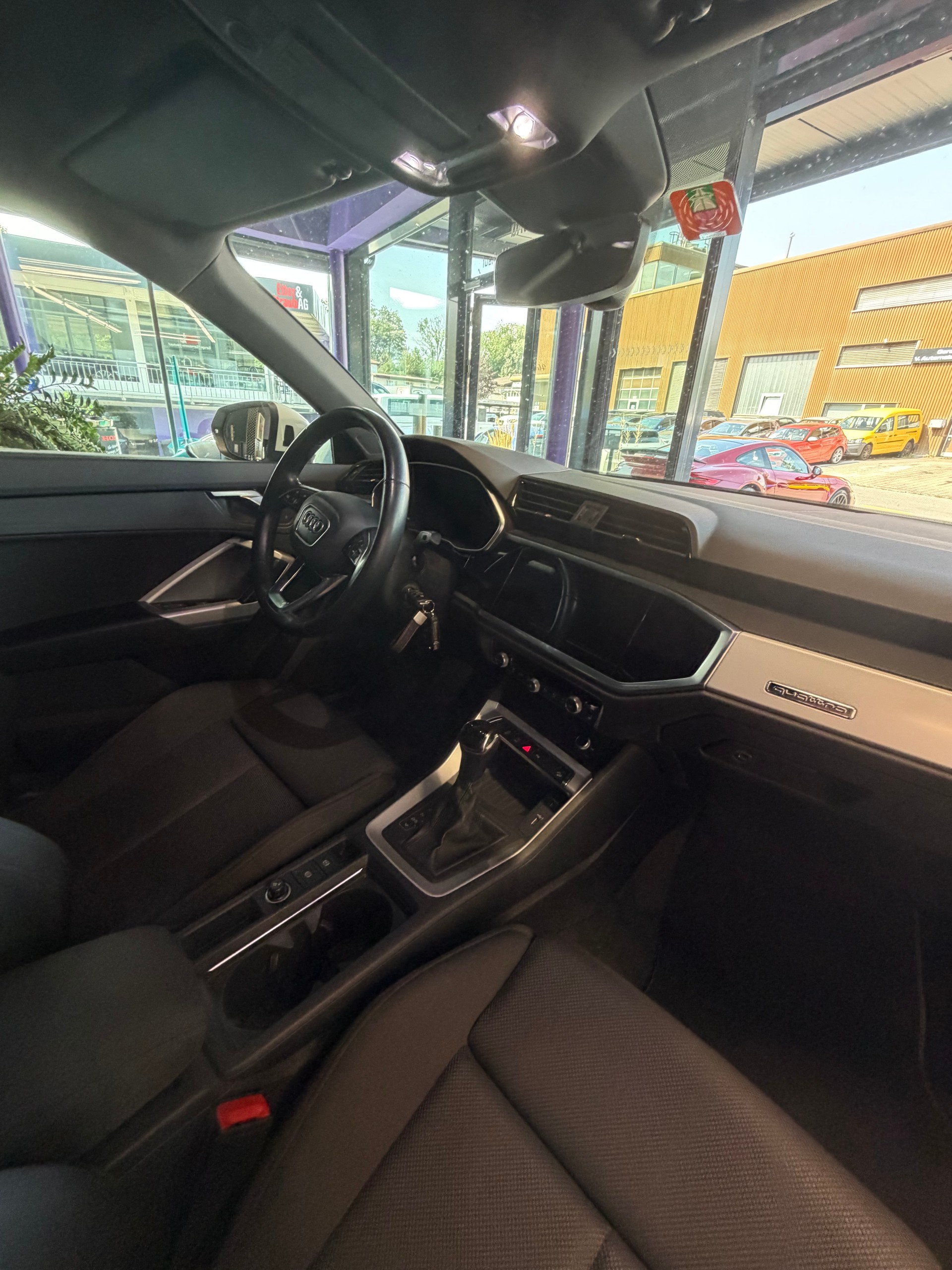 AUDI Q3 35 TDI advanced Attraction quattro S-tronic-image-1
