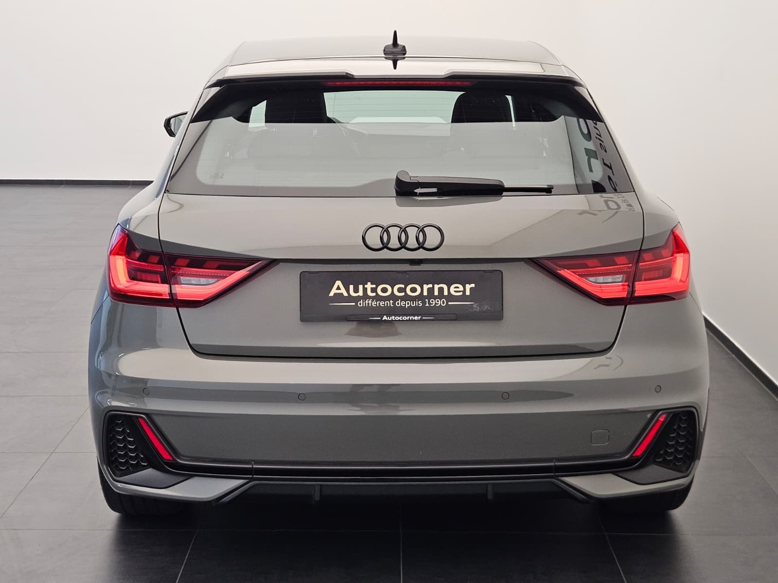 AUDI A1 Sportback 30 TFSI S Line Attraction S-tronic-image-7