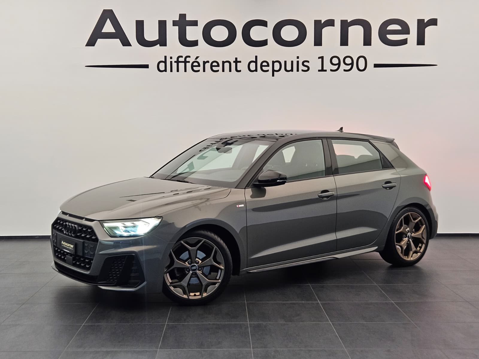 AUDI A1 Sportback 30 TFSI S Line Attraction S-tronic-image-0