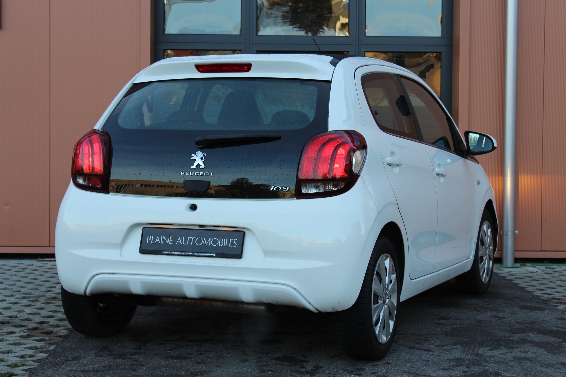 PEUGEOT 108 1.2 VTi Active Top-image-6