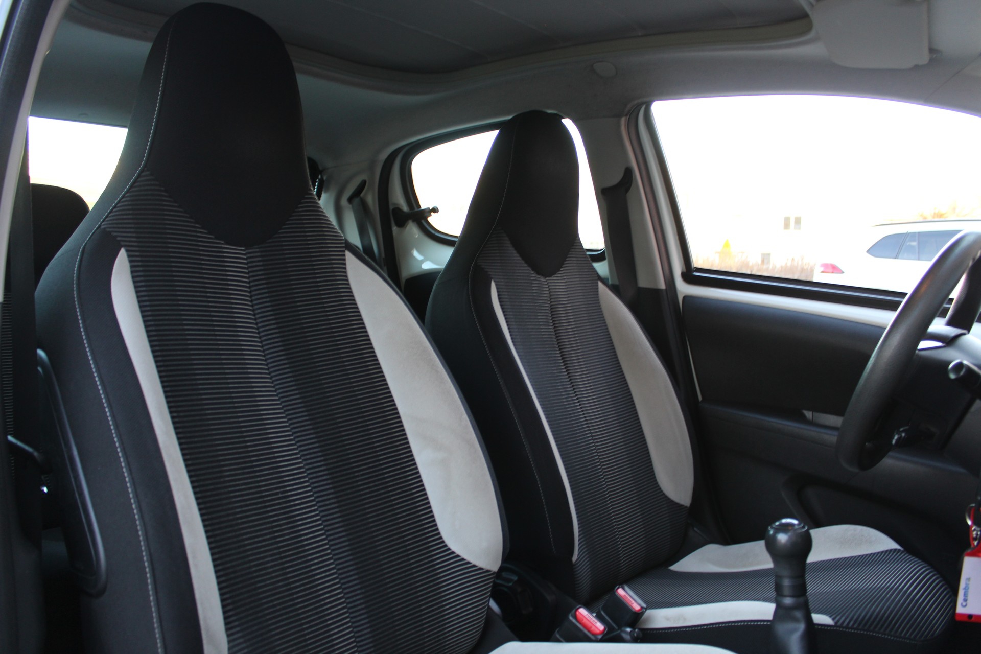 PEUGEOT 108 1.2 VTi Active Top-image-15
