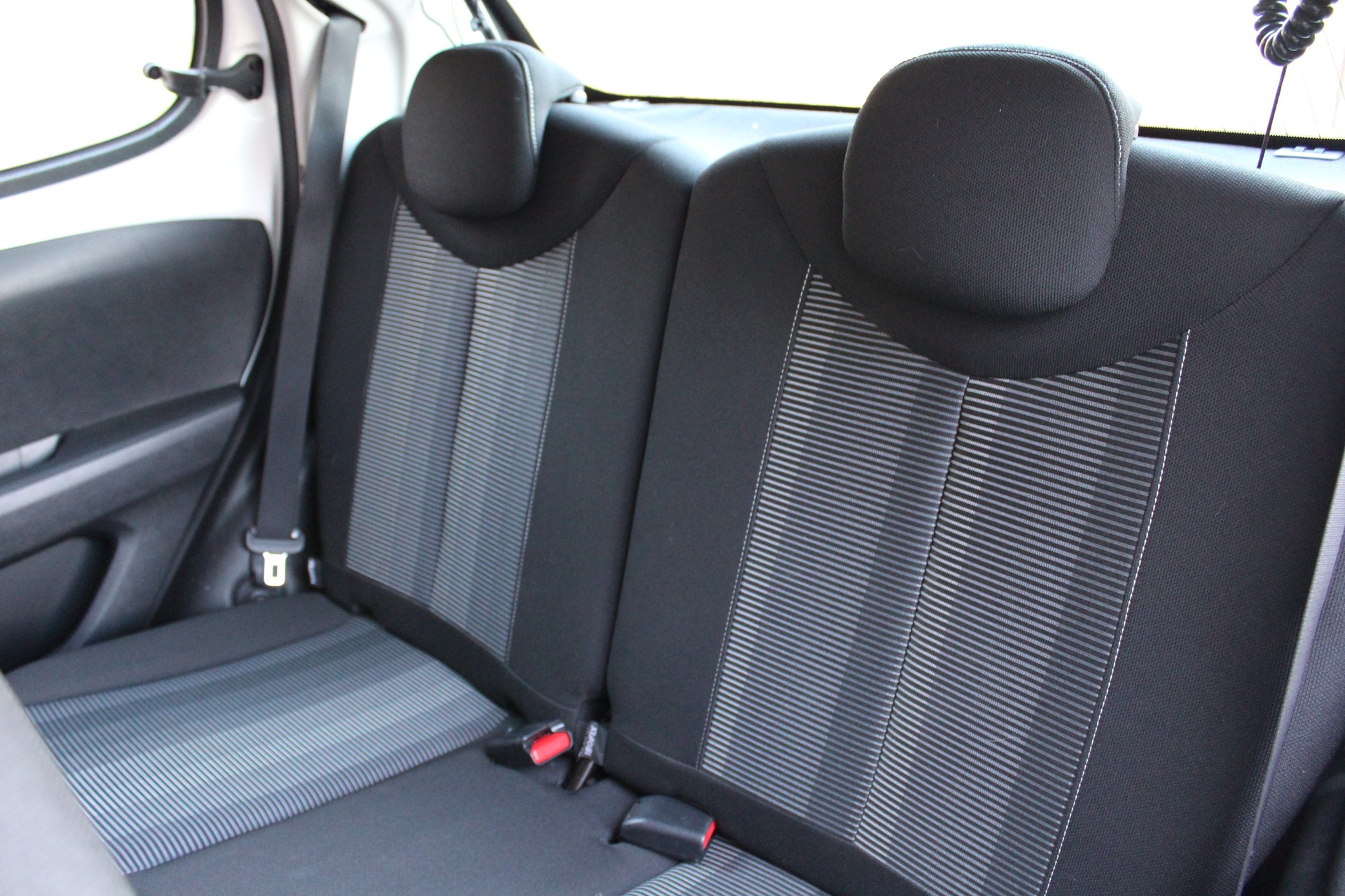 PEUGEOT 108 1.2 VTi Active Top-image-16