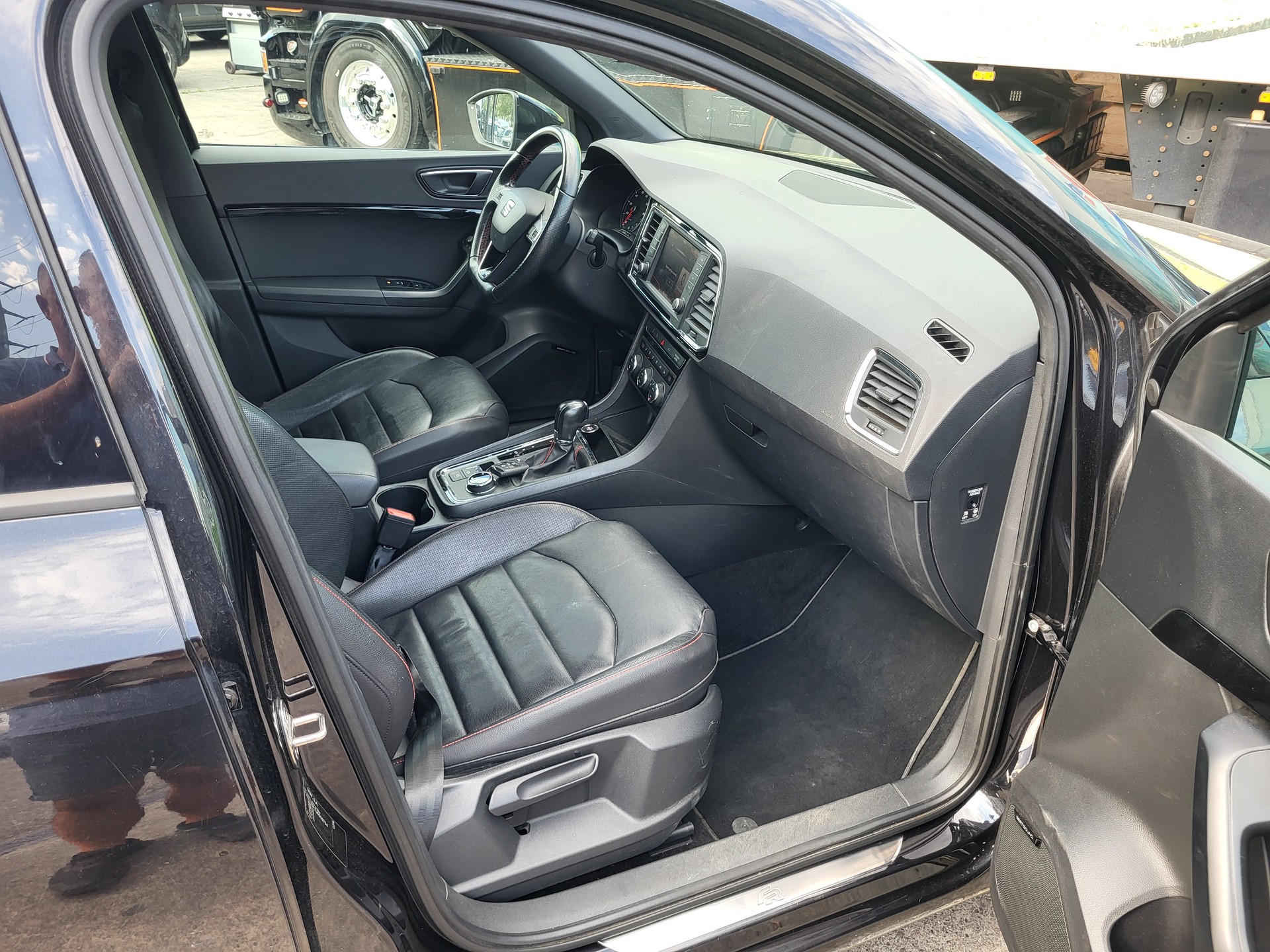 SEAT Ateca 2.0 TSI FR 4Drive DSG-image-7