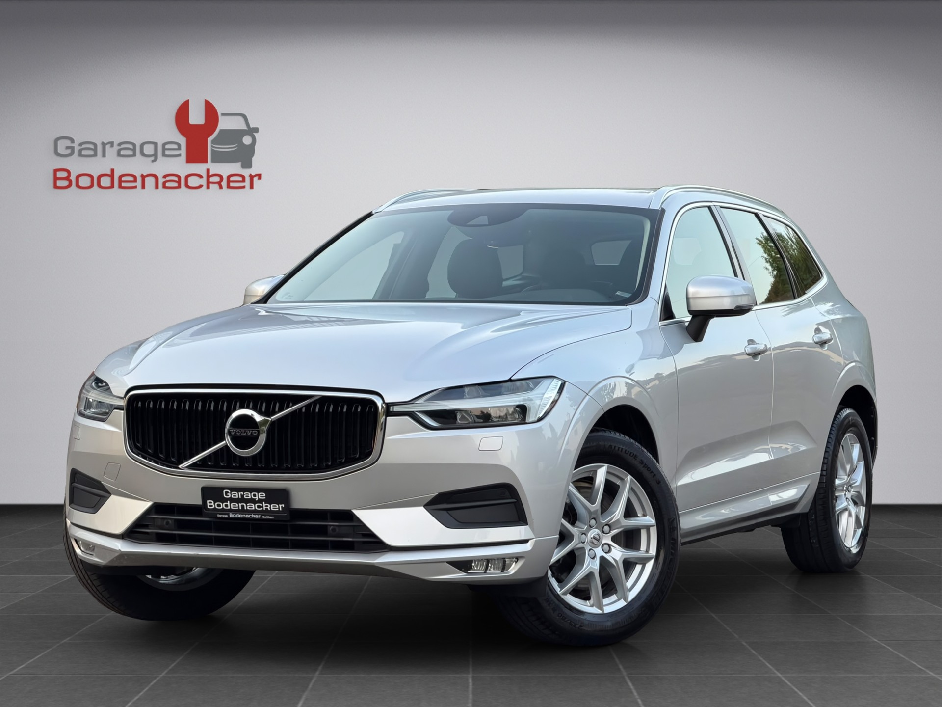 VOLVO XC60 D4 AWD Momentum Geartronic * 190PS *-image-0