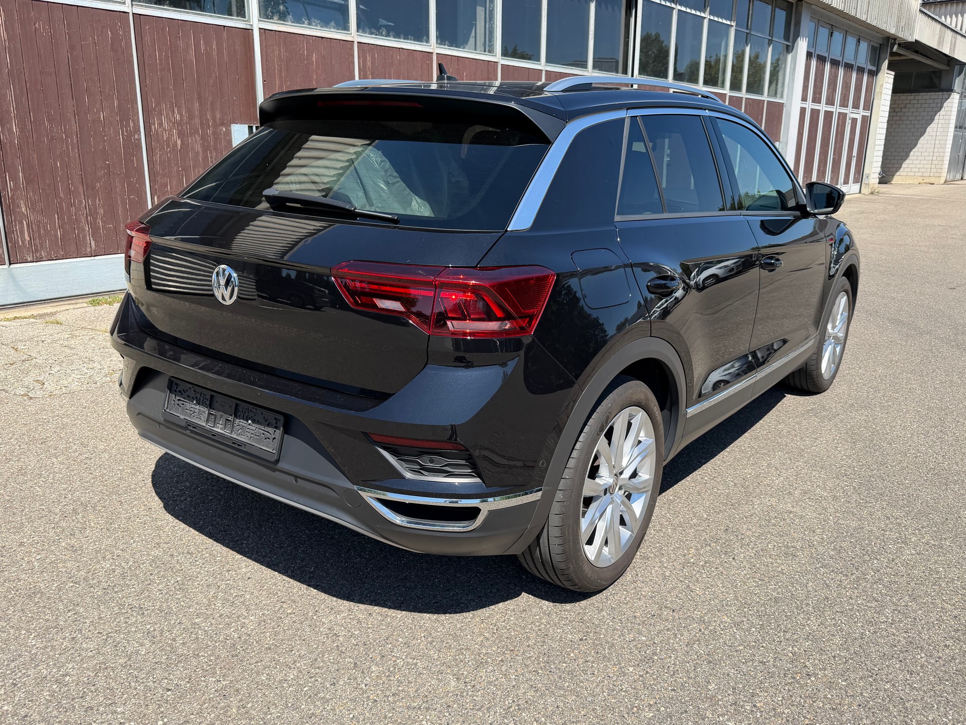 VW T-Roc 2.0 TDI SCR Sport DSG 4Motion-image-2