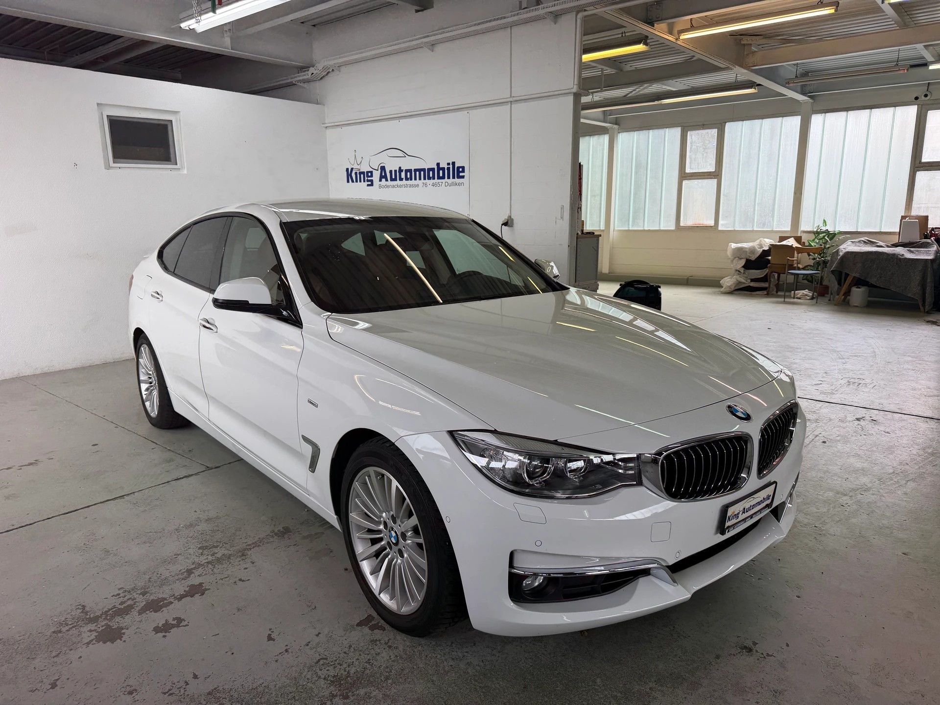 BMW 328i GT xDrive Luxury Line Steptronic | CH-Auto | Frisch MFK |-image-0