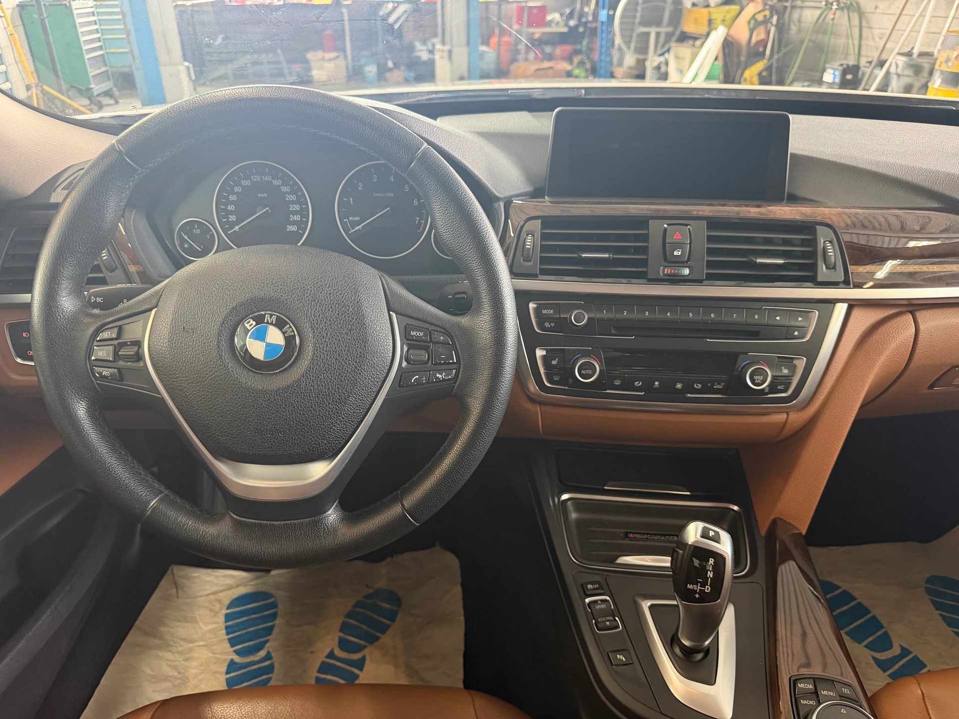 BMW 328i GT xDrive Luxury Line Steptronic | CH-Auto | Frisch MFK |-image-13