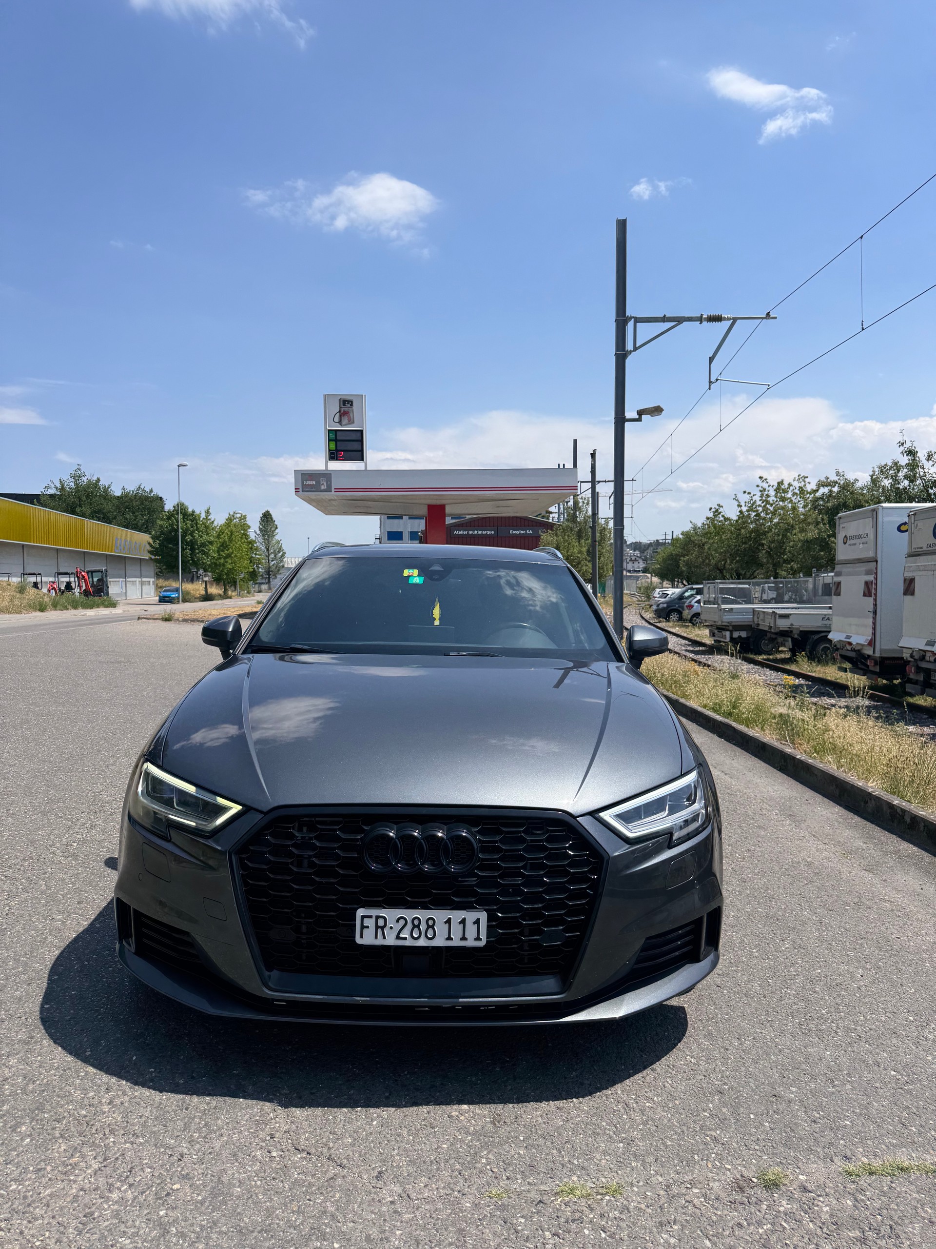 AUDI A3 Sportback 2.0 TDI Design S-tronic-image-1