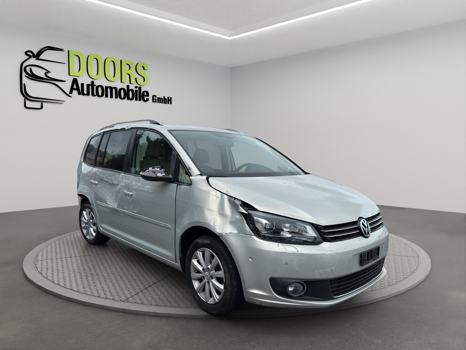 VW Touran 1.4 TSI Highline DSG-image-2