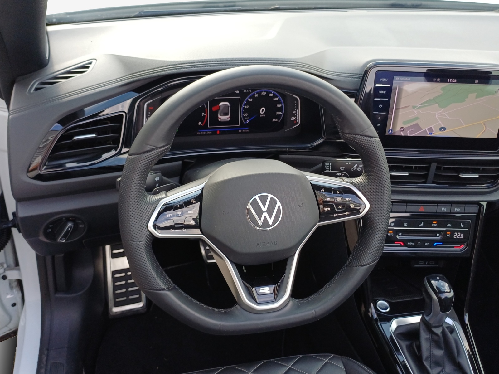VW T-Roc Cabriolet 1.5 TSI EVO R-Line DSG-image-9