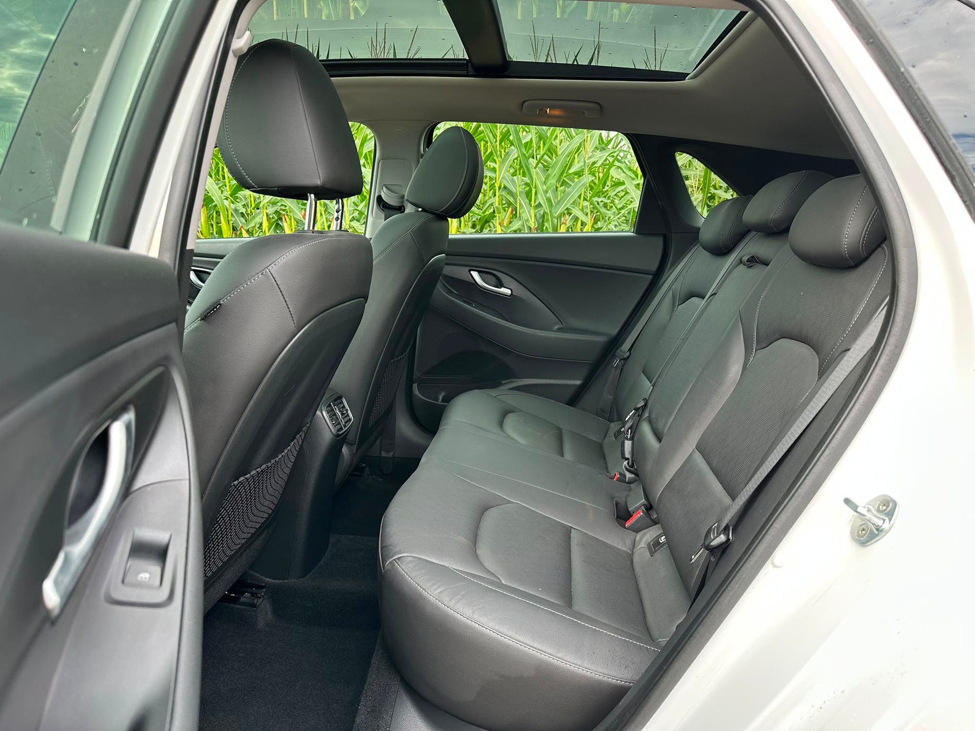 HYUNDAI i30 1.6 CRDi Launch Plus-image-10