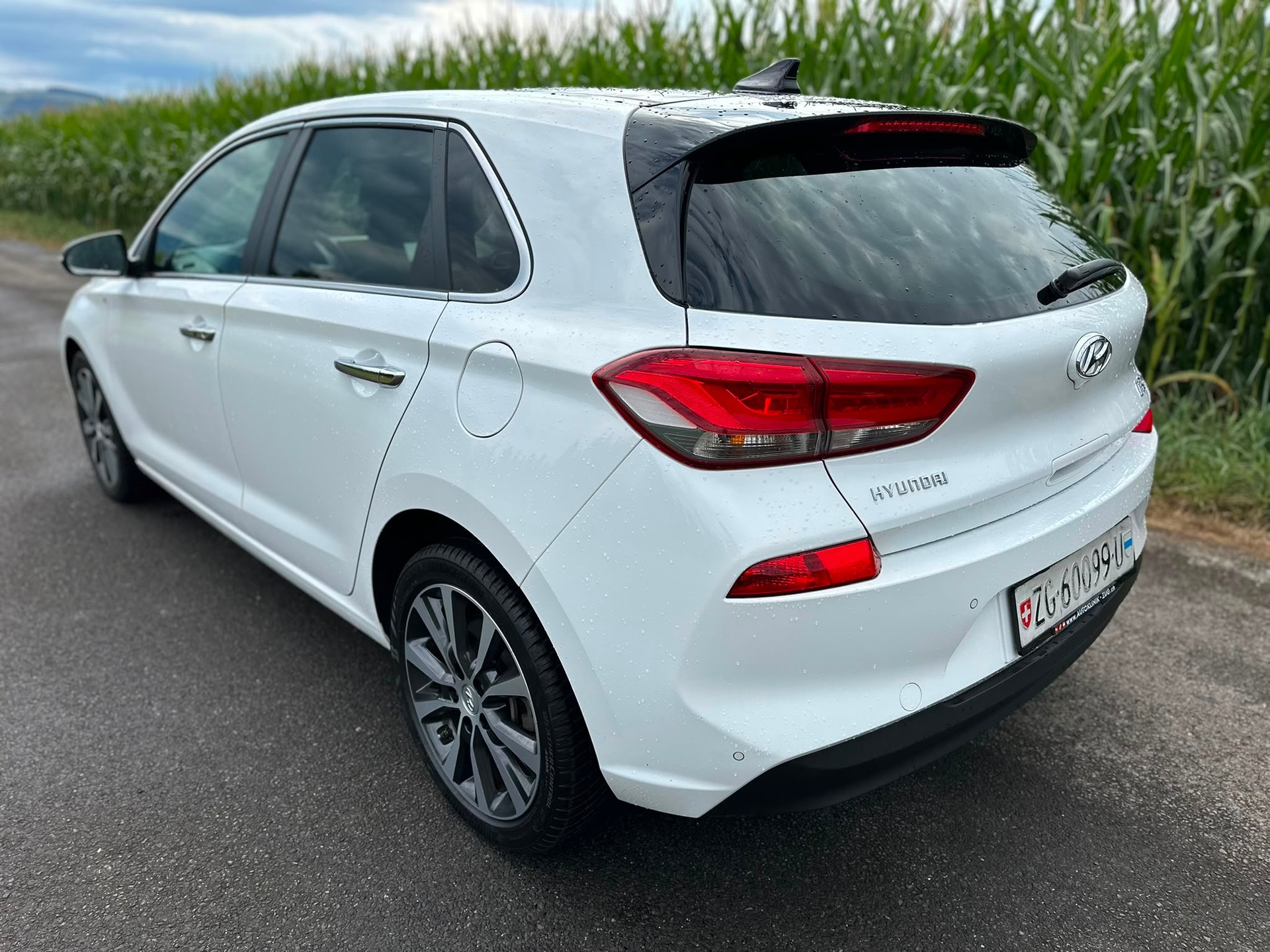 HYUNDAI i30 1.6 CRDi Launch Plus-image-6