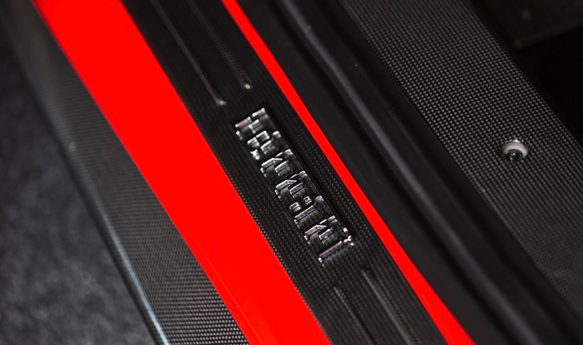 FERRARI 488 Pista 3.9 V8-image-24