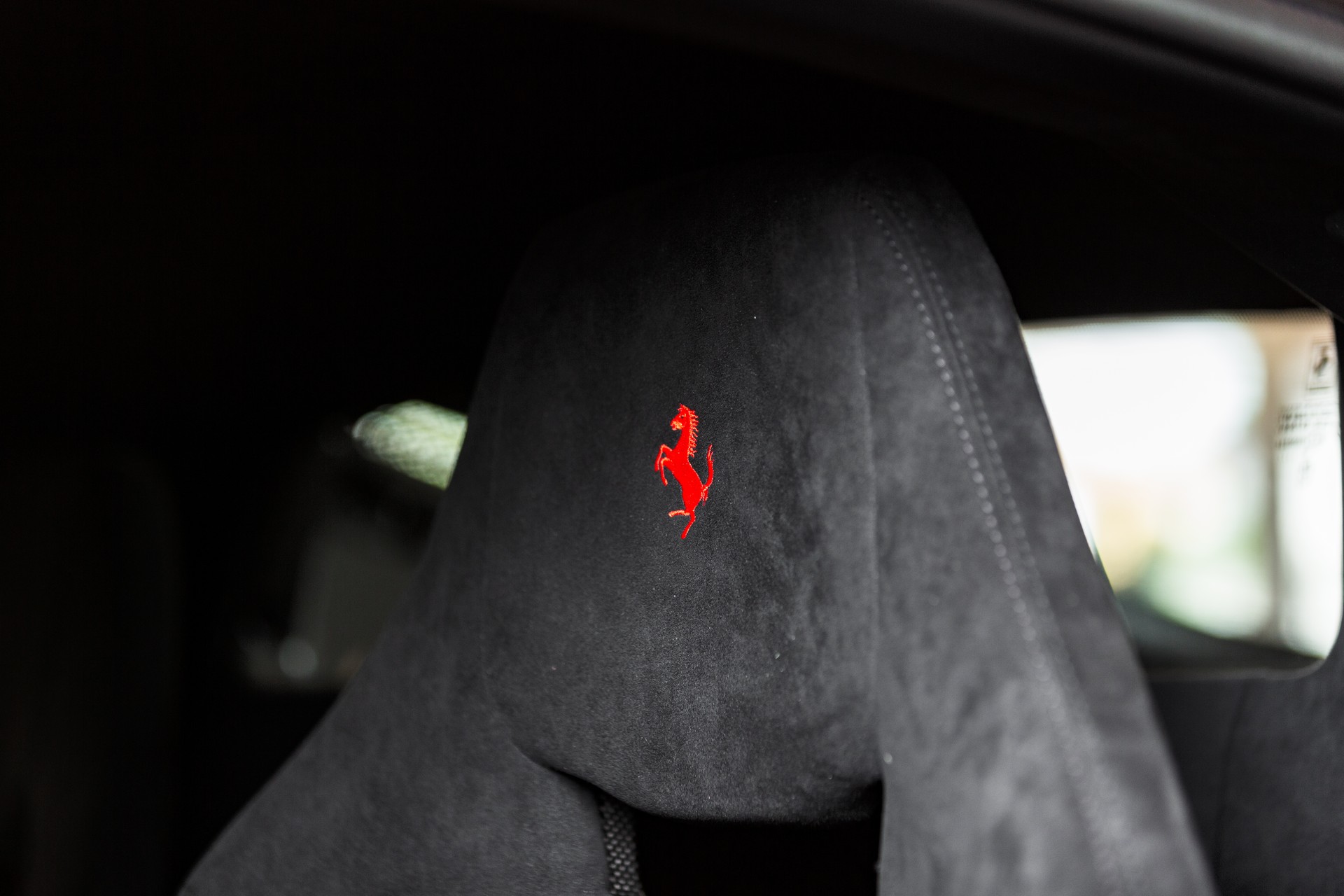 FERRARI 488 Pista 3.9 V8-image-14