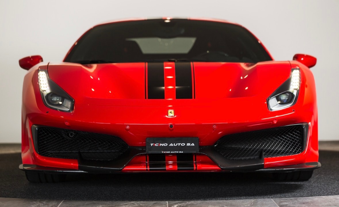 FERRARI 488 Pista 3.9 V8-image-9