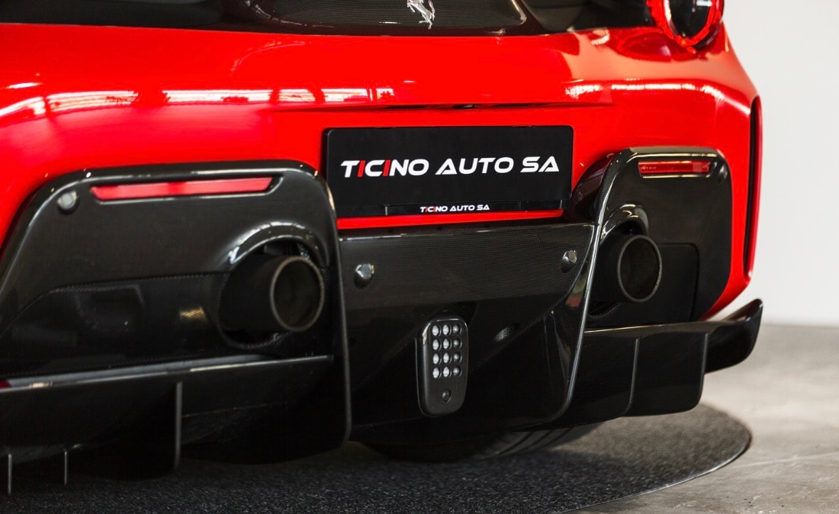 FERRARI 488 Pista 3.9 V8-image-21