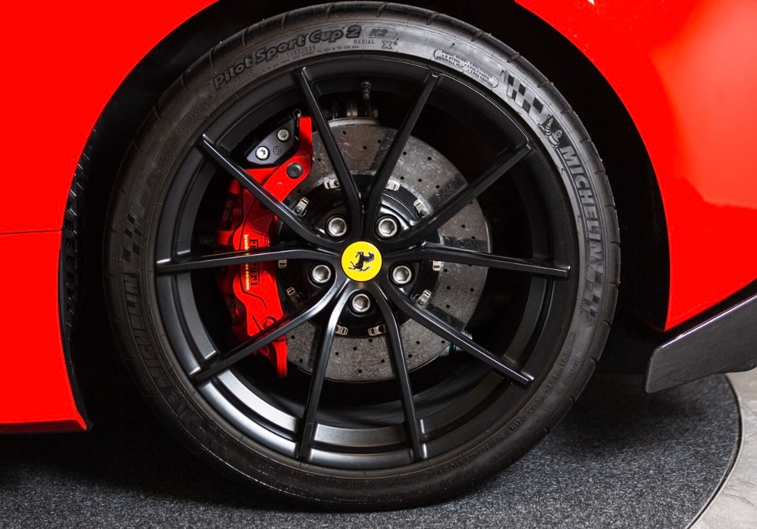 FERRARI 488 Pista 3.9 V8-image-22