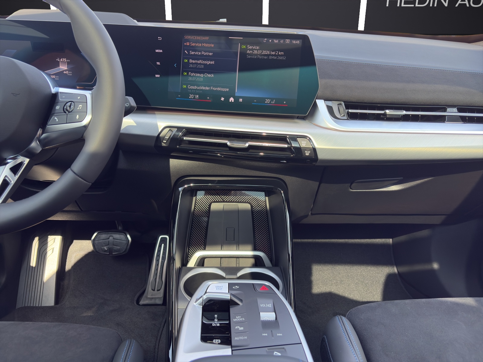 BMW iX1 xDrive30-image-16