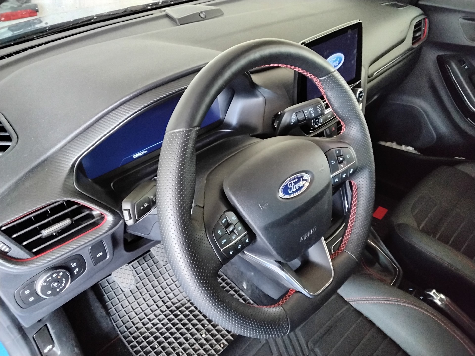 FORD 1.0 EcoB Hybrid 125 ST-Line X-image-4