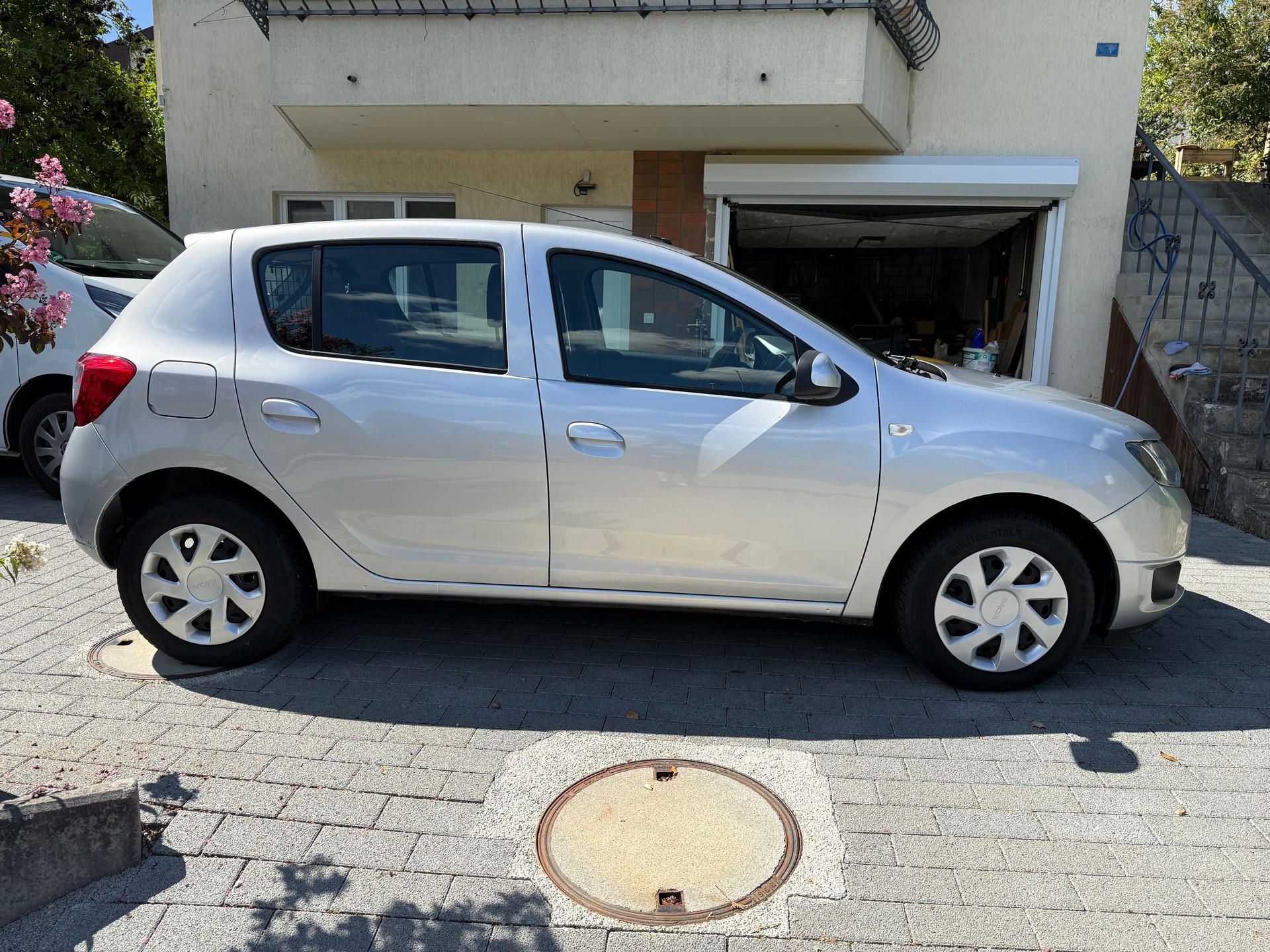 DACIA 1.5 dCi Lauréate S/S-image-2