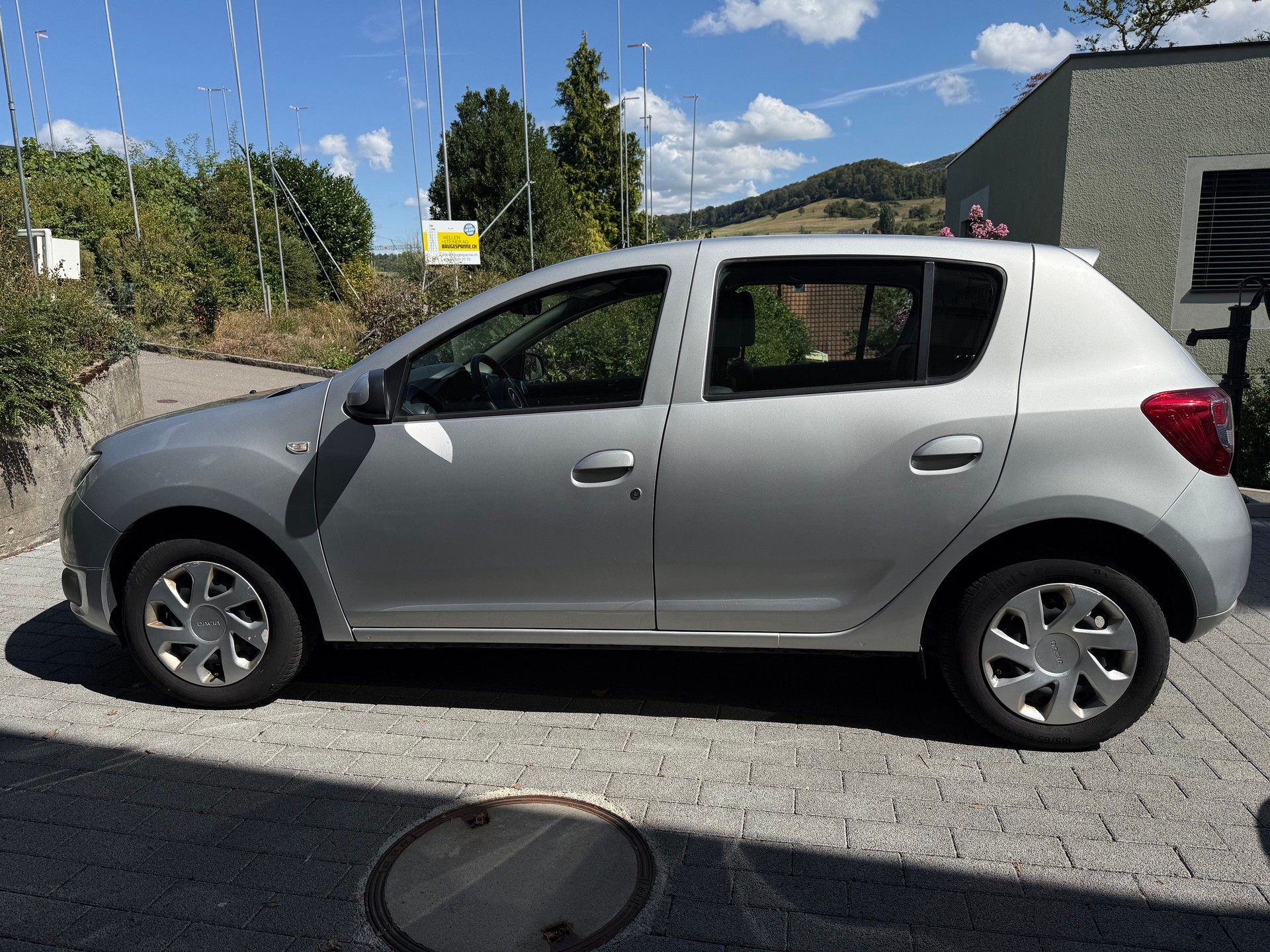DACIA 1.5 dCi Lauréate S/S-image-3