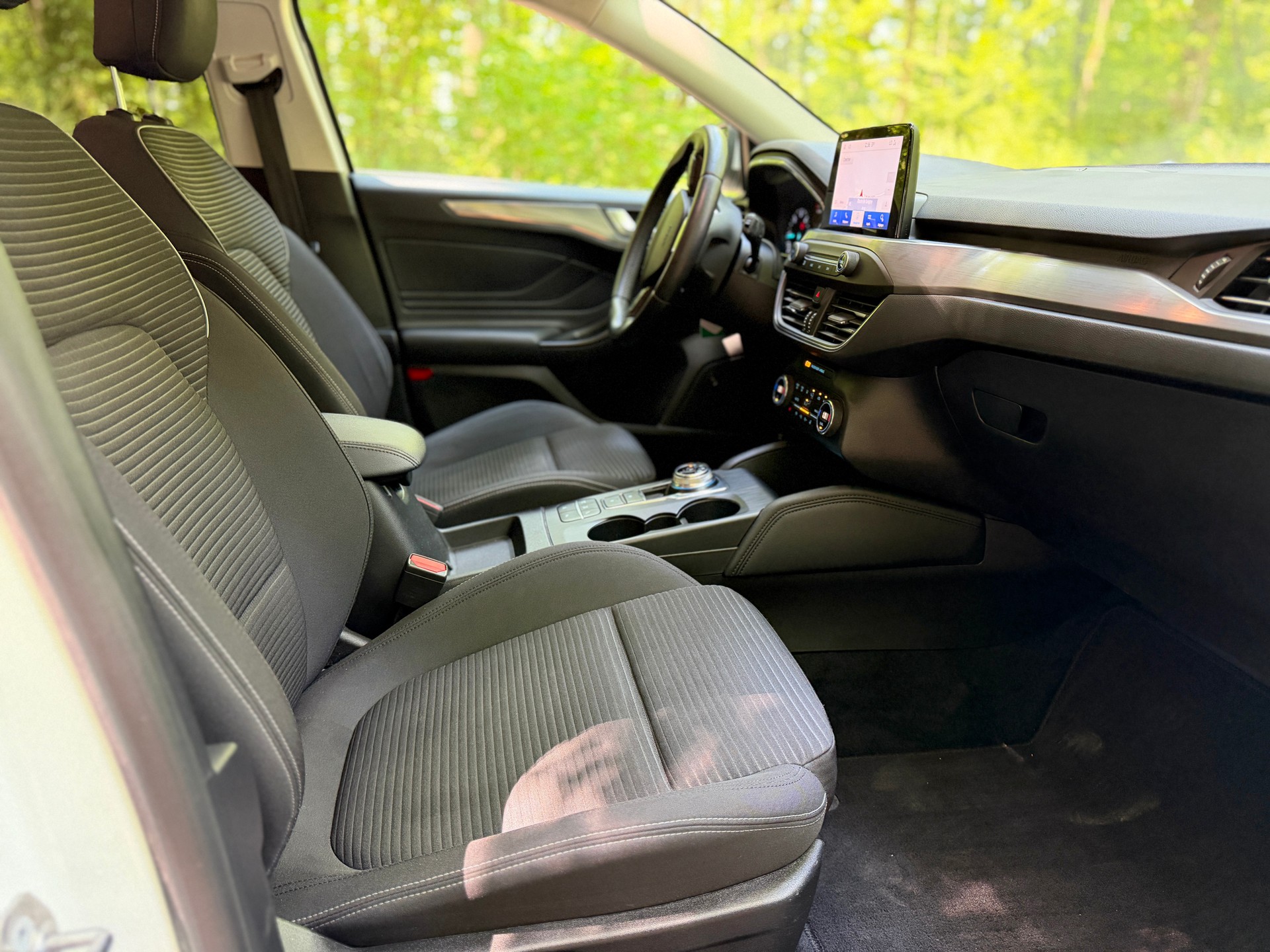 FORD Focus 2.0 TDCi ST Line Automatic-image-7
