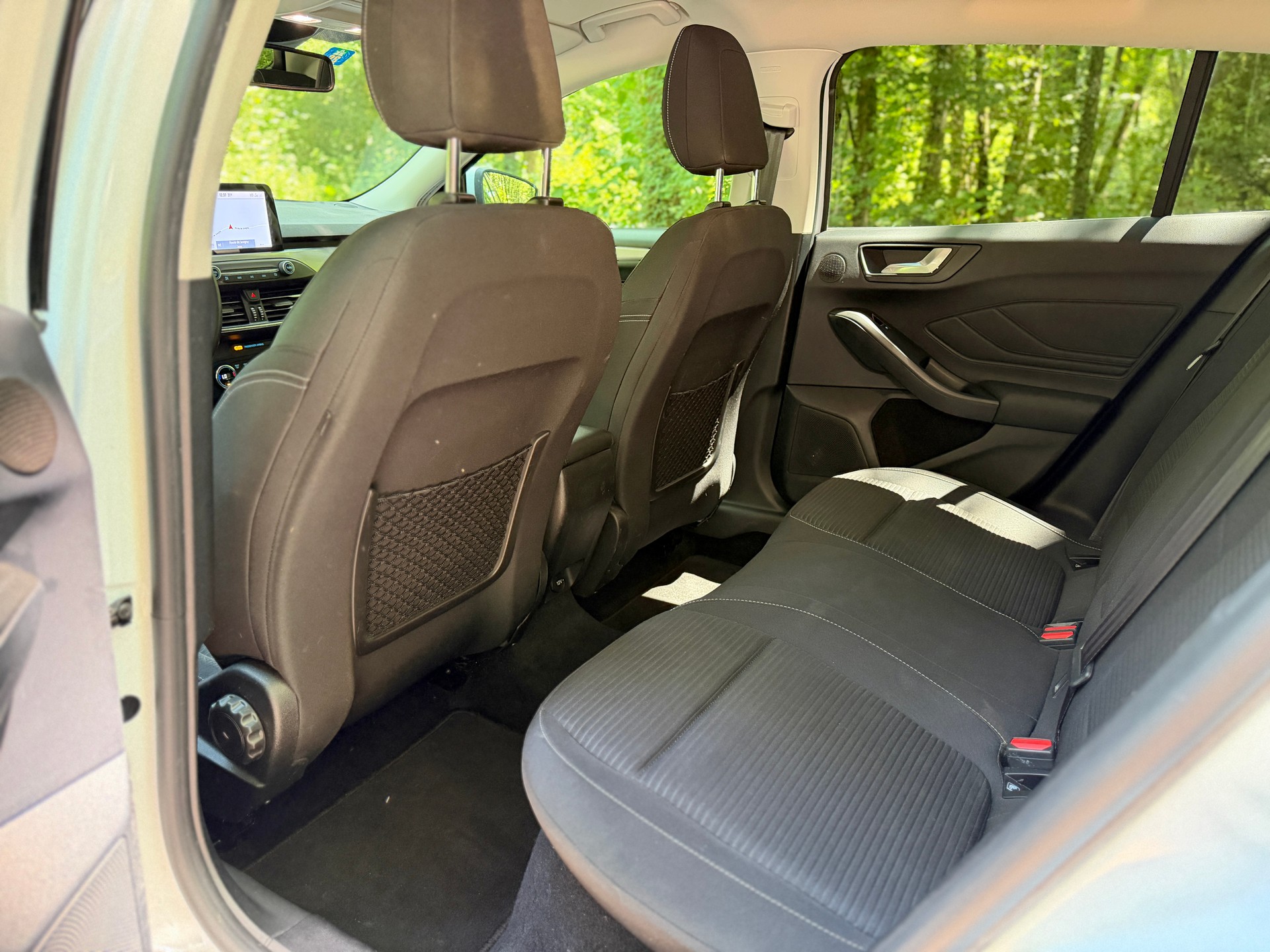 FORD Focus 2.0 TDCi ST Line Automatic-image-14