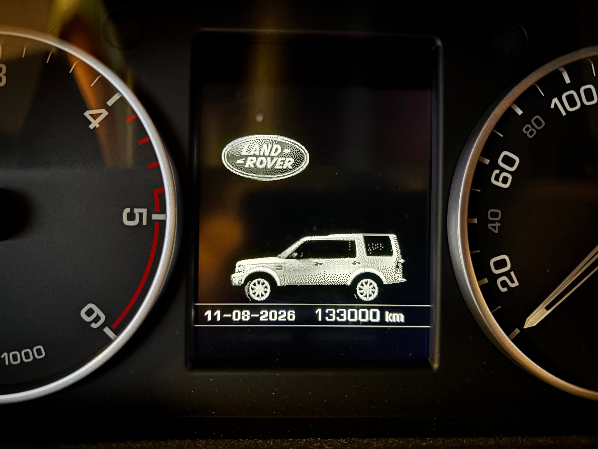 LAND ROVER SDV6-image-19