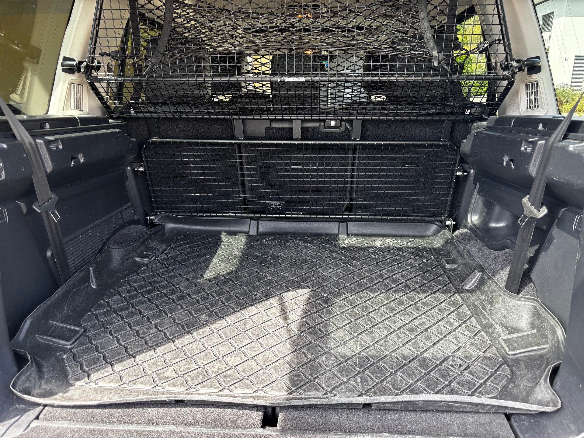 LAND ROVER SDV6-image-14